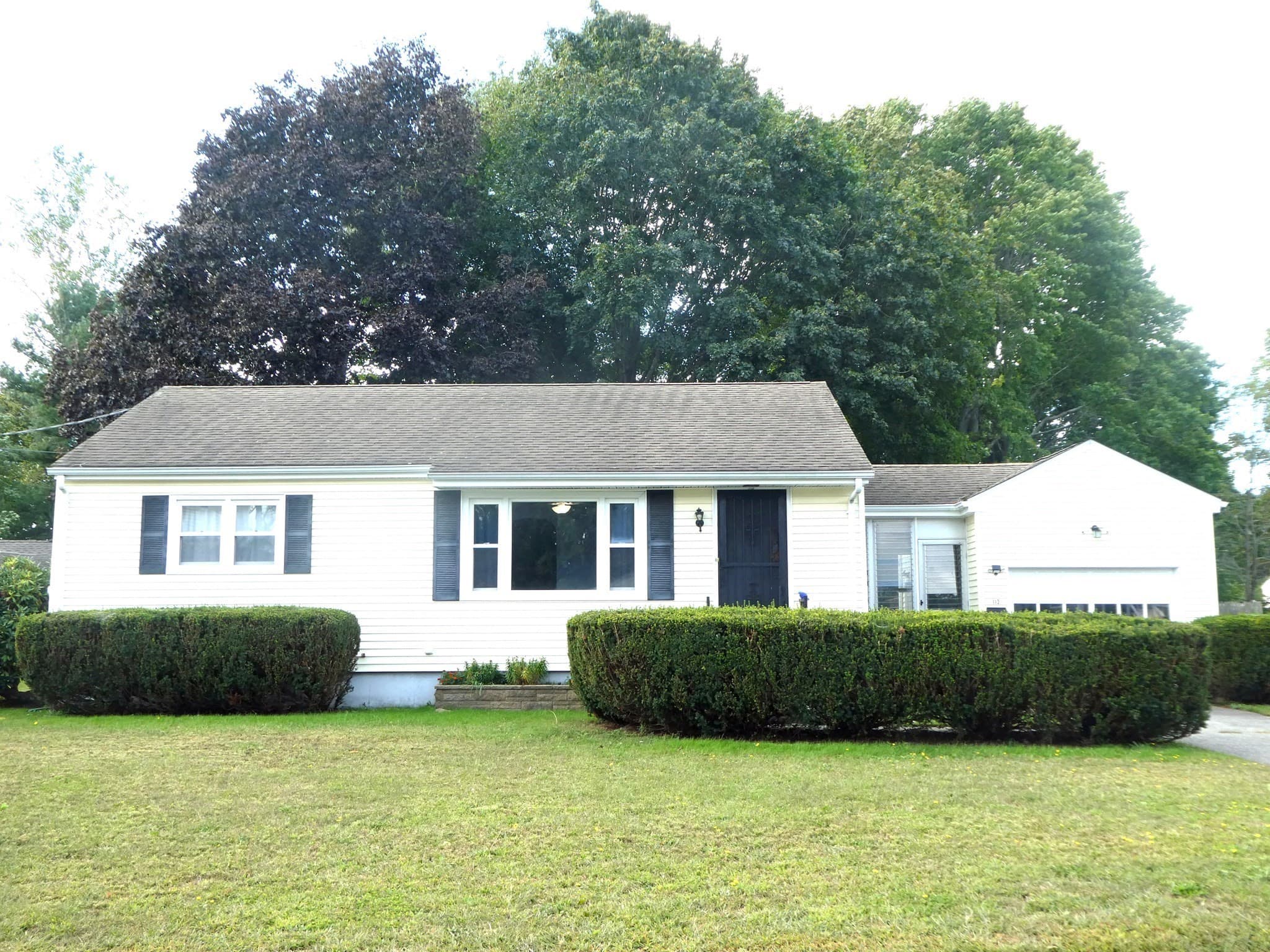 Single Family Residence at 113 Old Colony Avenue, Somerset MA 02726, Somerset, photo 4 of 29