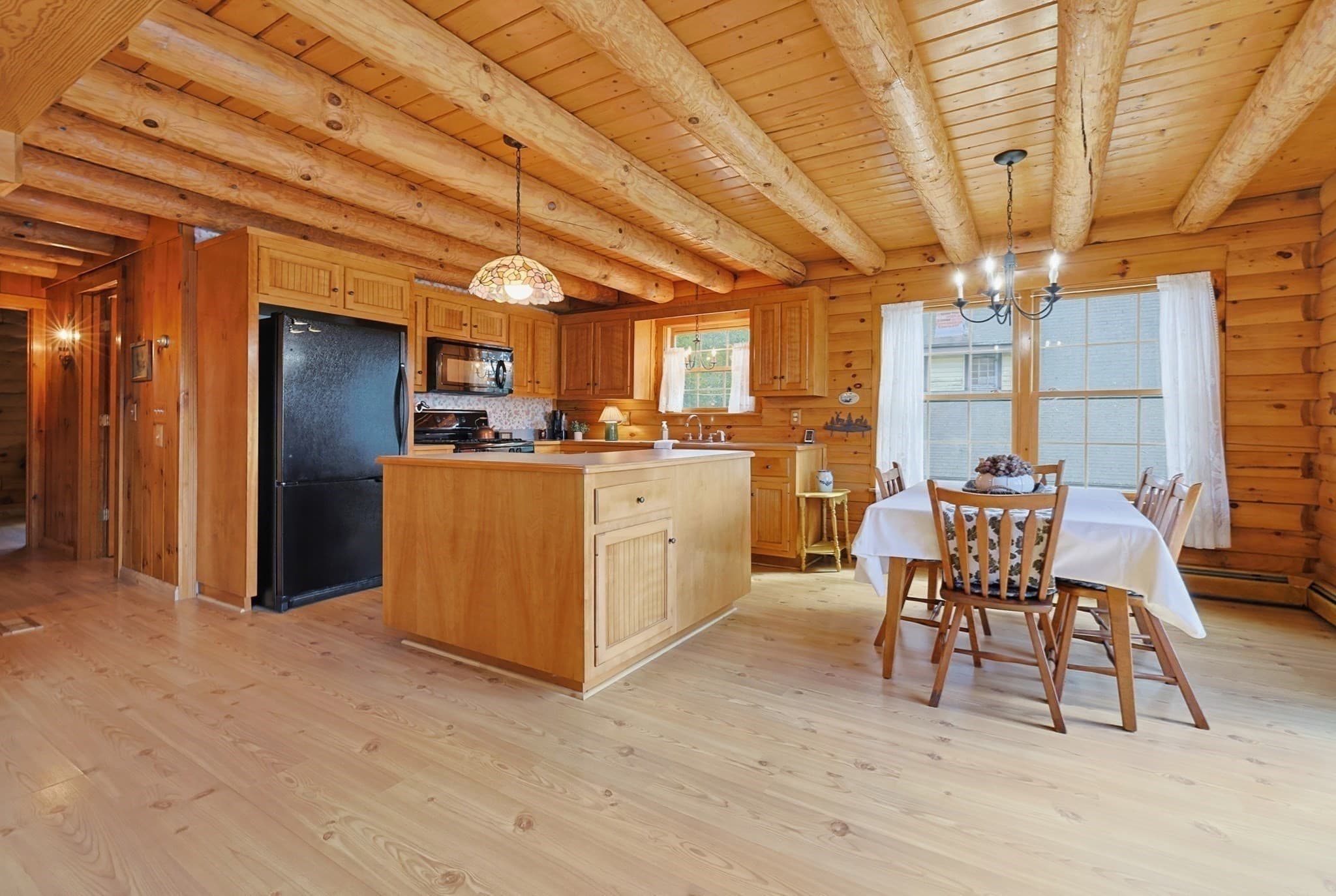 Single Family Residence at 21 Taft Ave, Mendon MA 01756, Mendon, photo 13 of 42