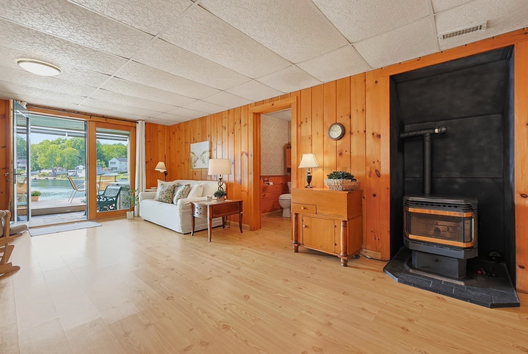 Single Family Residence at 21 Taft Ave, Mendon MA 01756, Mendon, photo 34 of 42