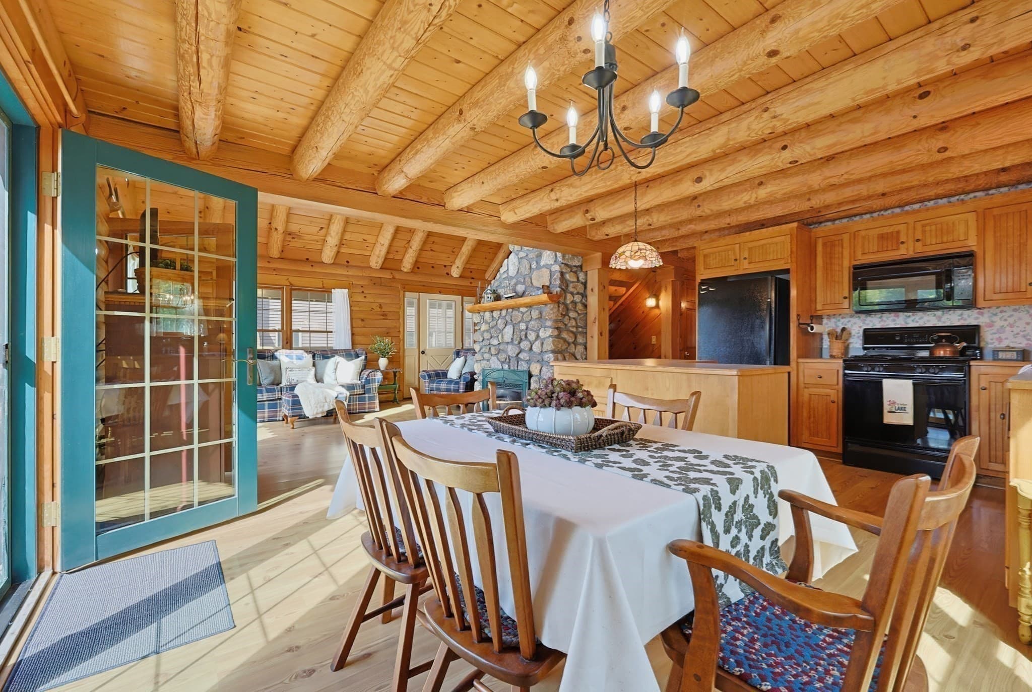 Single Family Residence at 21 Taft Ave, Mendon MA 01756, Mendon, photo 18 of 42