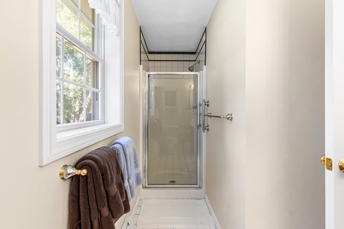Single Family Residence at 15 Andrew Ct, Swansea MA 02777, Swansea, photo 26 of 42