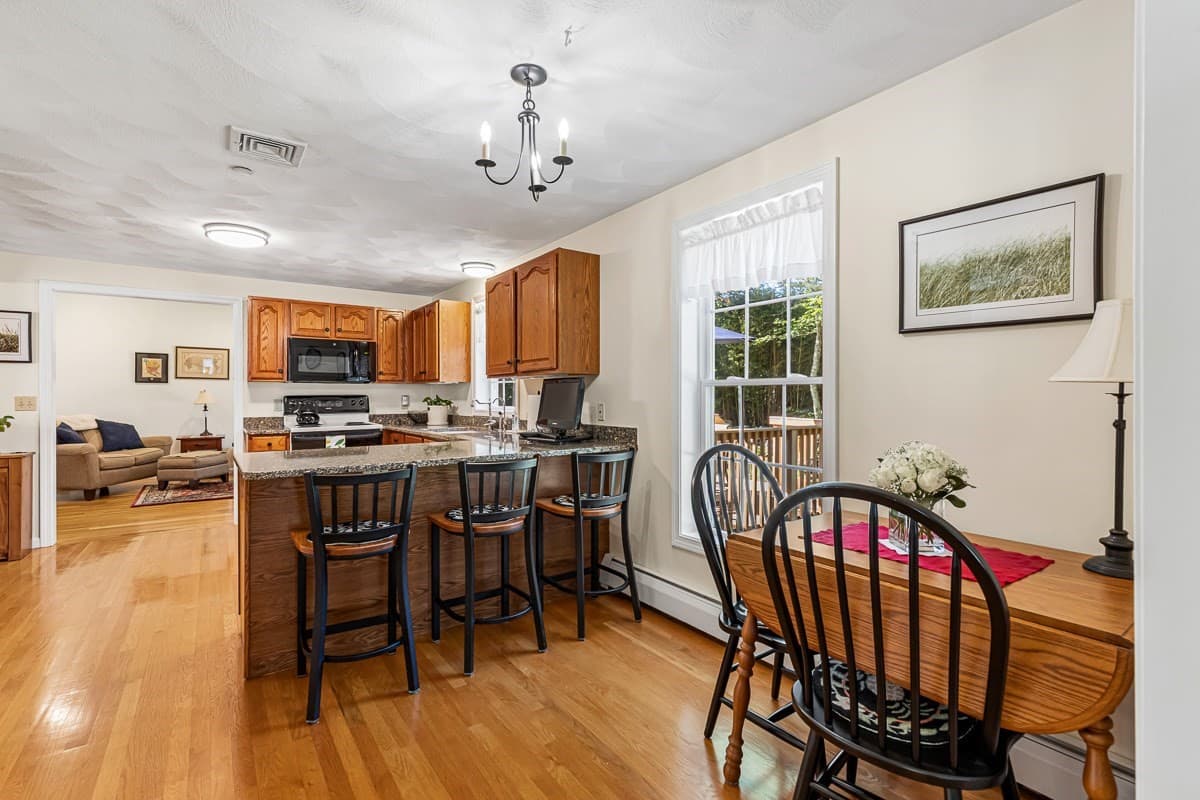 Single Family Residence at 15 Andrew Ct, Swansea MA 02777, Swansea, photo 9 of 42