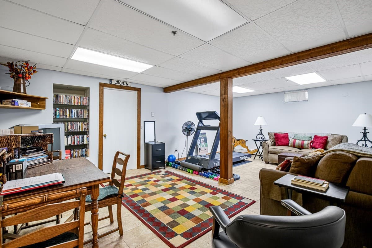 Single Family Residence at 15 Andrew Ct, Swansea MA 02777, Swansea, photo 33 of 42