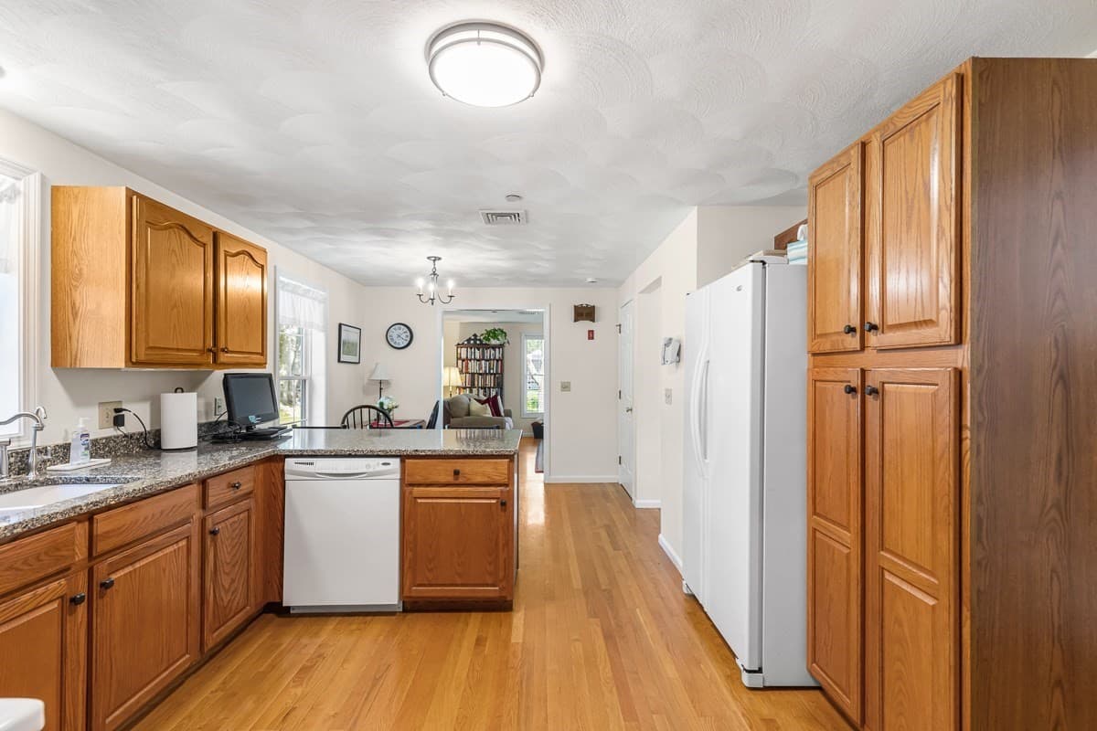 Single Family Residence at 15 Andrew Ct, Swansea MA 02777, Swansea, photo 14 of 42