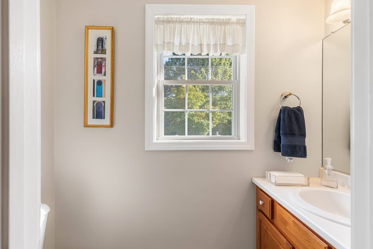 Single Family Residence at 15 Andrew Ct, Swansea MA 02777, Swansea, photo 18 of 42