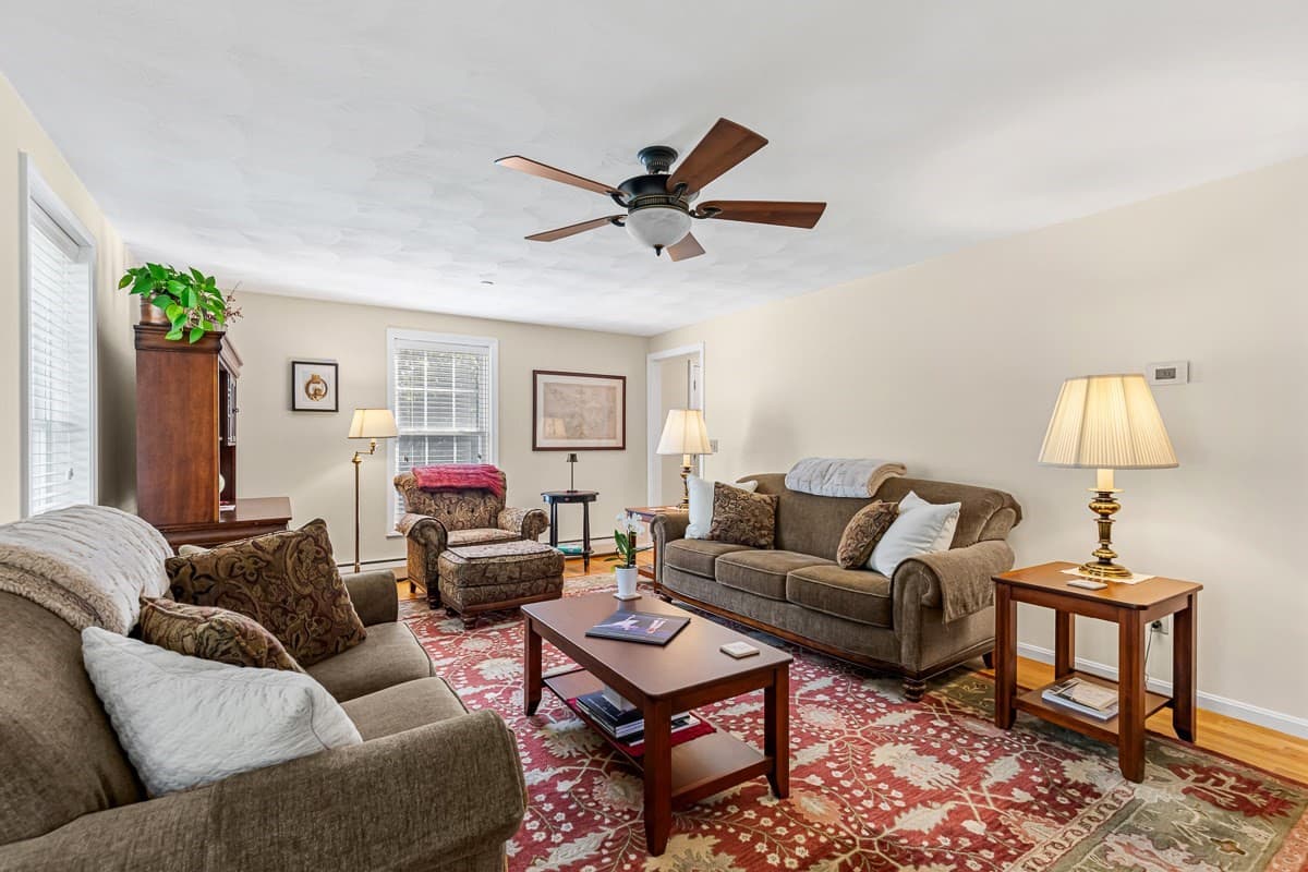 Single Family Residence at 15 Andrew Ct, Swansea MA 02777, Swansea, photo 8 of 42