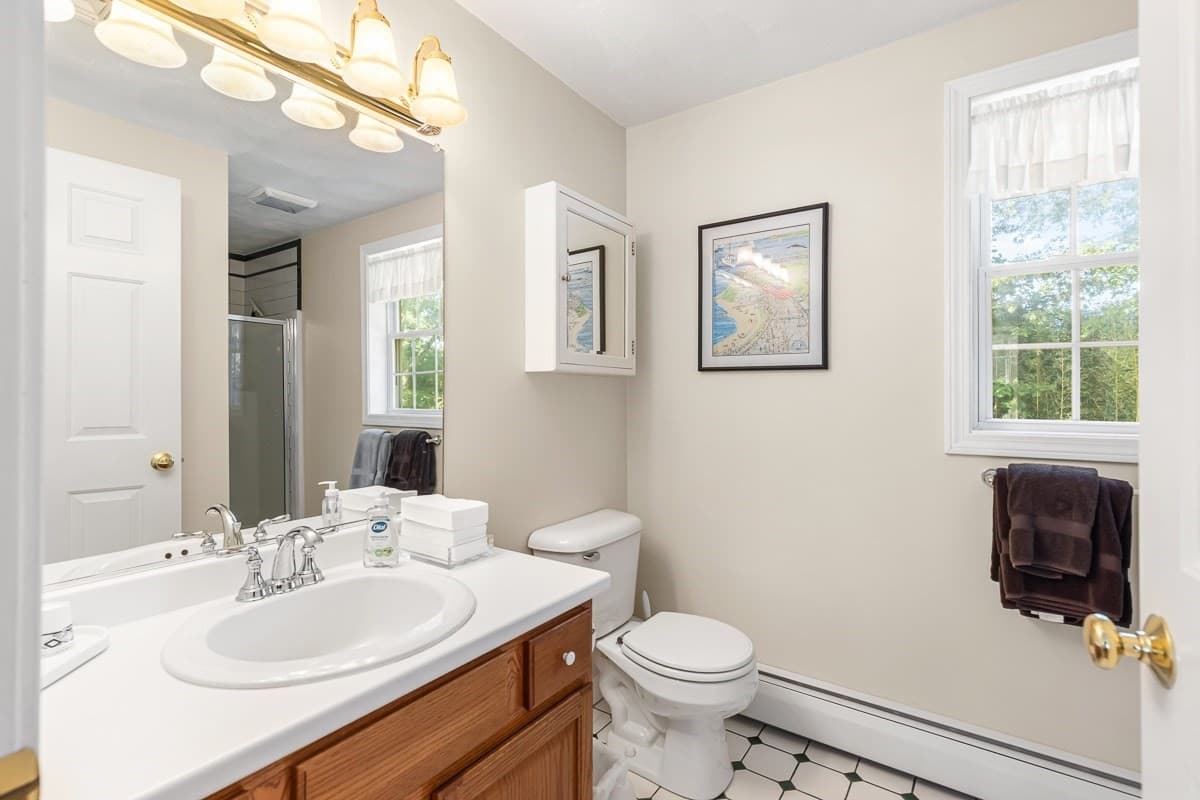 Single Family Residence at 15 Andrew Ct, Swansea MA 02777, Swansea, photo 25 of 42