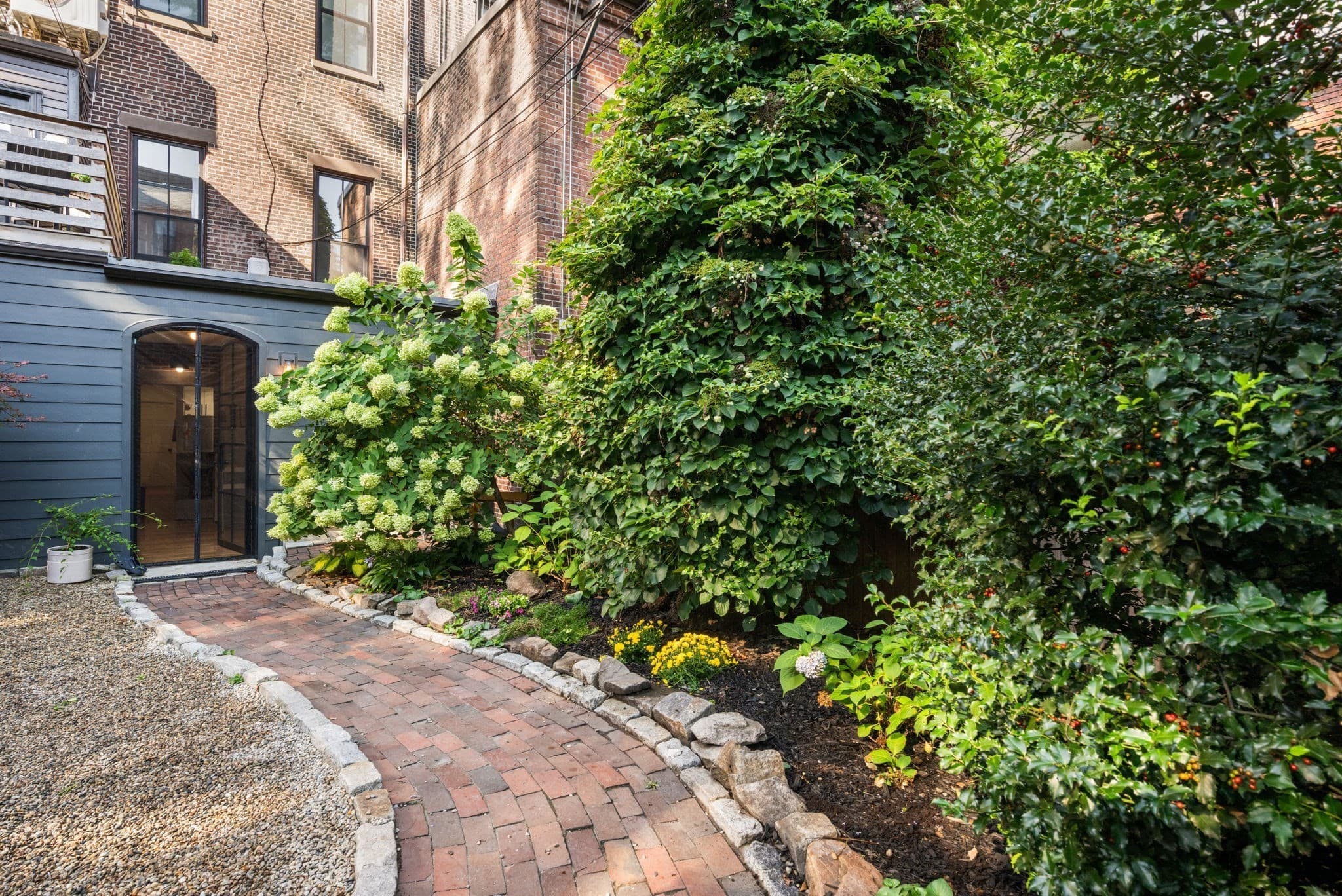 Condominium at 512 Massachusetts Ave # 1, Boston MA 02118, Boston, photo 2 of 29