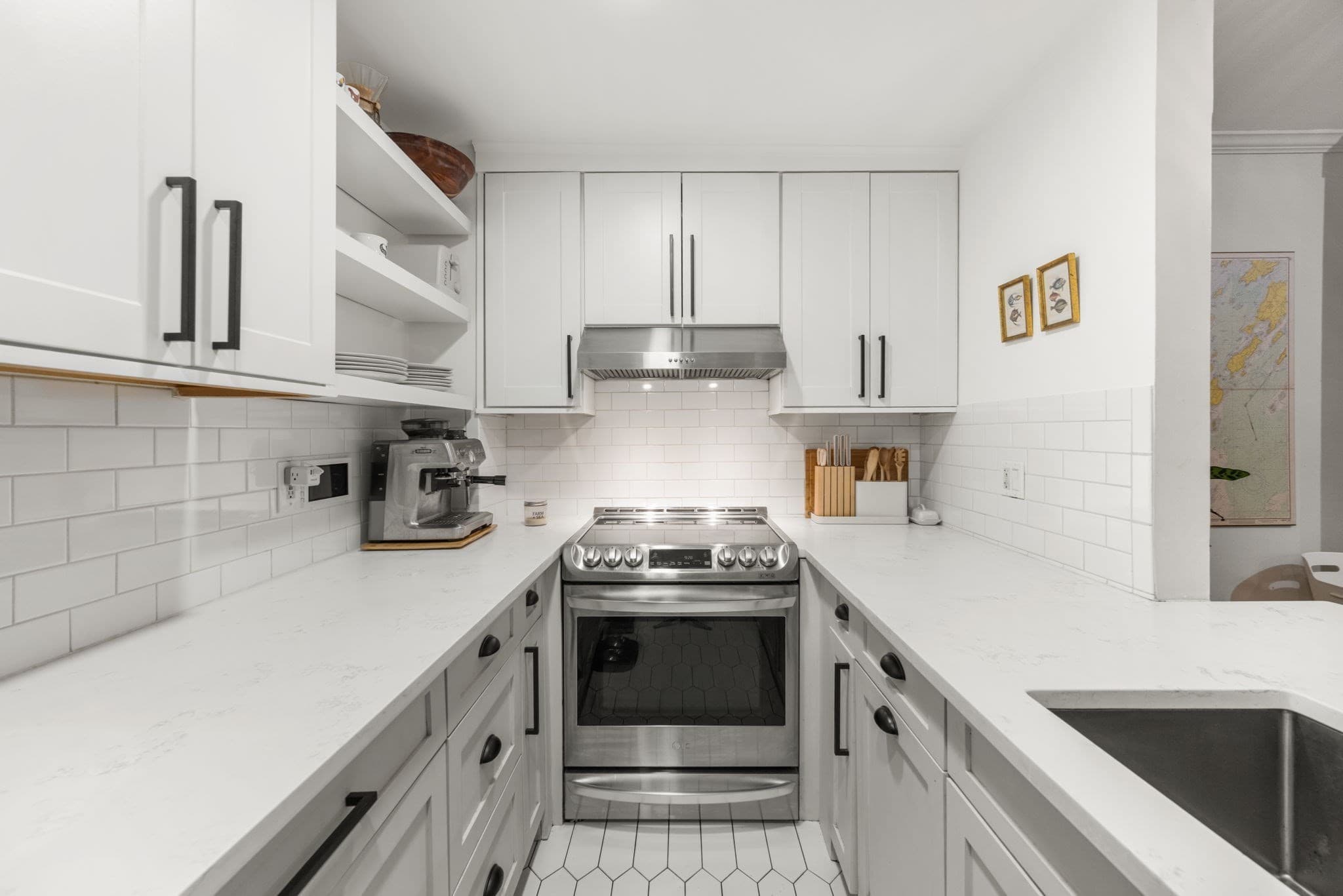 Condominium at 512 Massachusetts Ave # 1, Boston MA 02118, Boston, photo 9 of 29