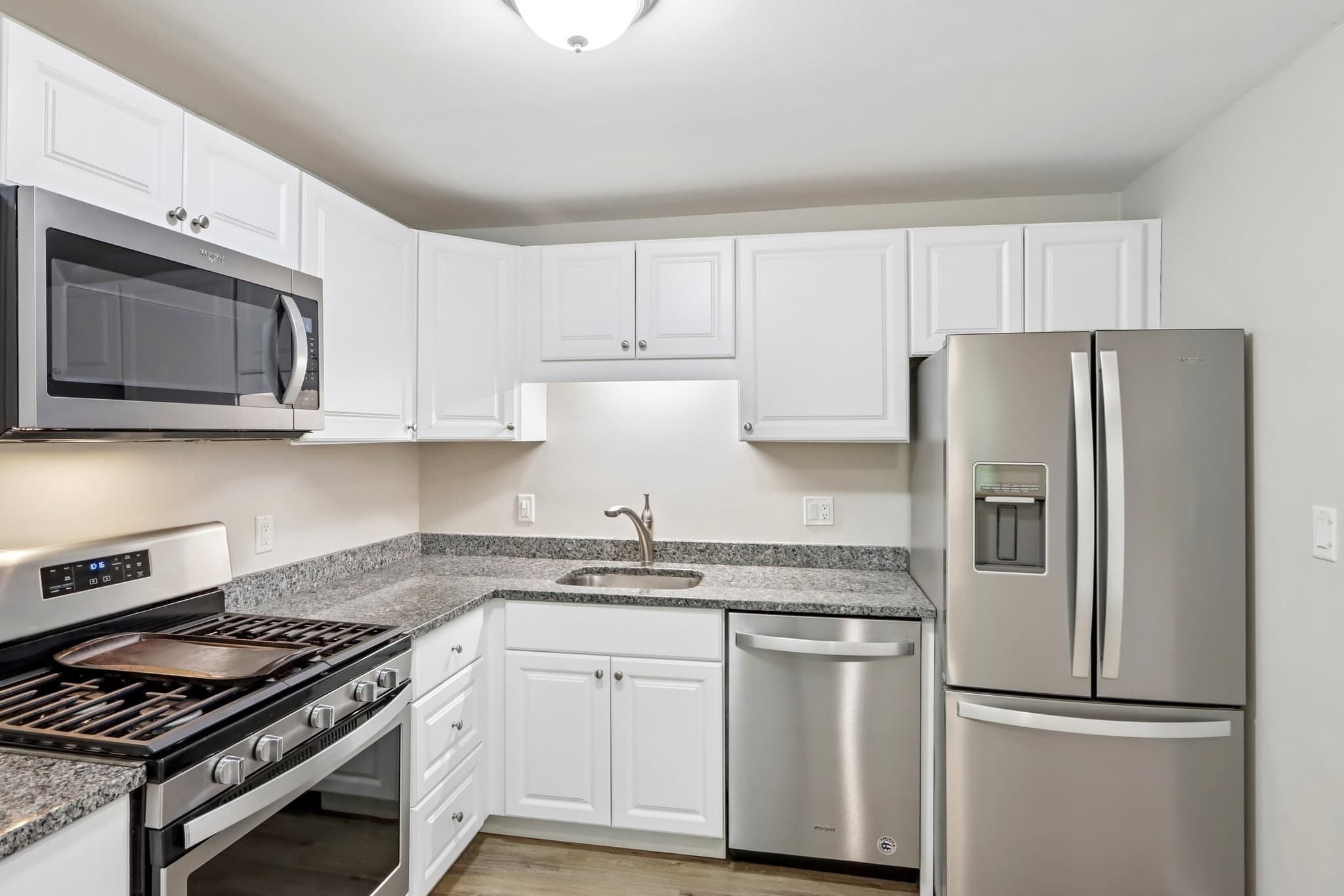 Condominium at 58 Edgelawn Ave # 8, North Andover MA 01845, North Andover, photo 5 of 20