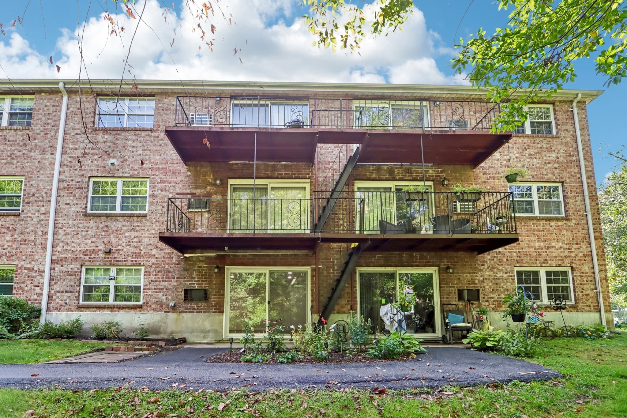 Condominium at 58 Edgelawn Ave # 8, North Andover MA 01845, North Andover, photo 18 of 20