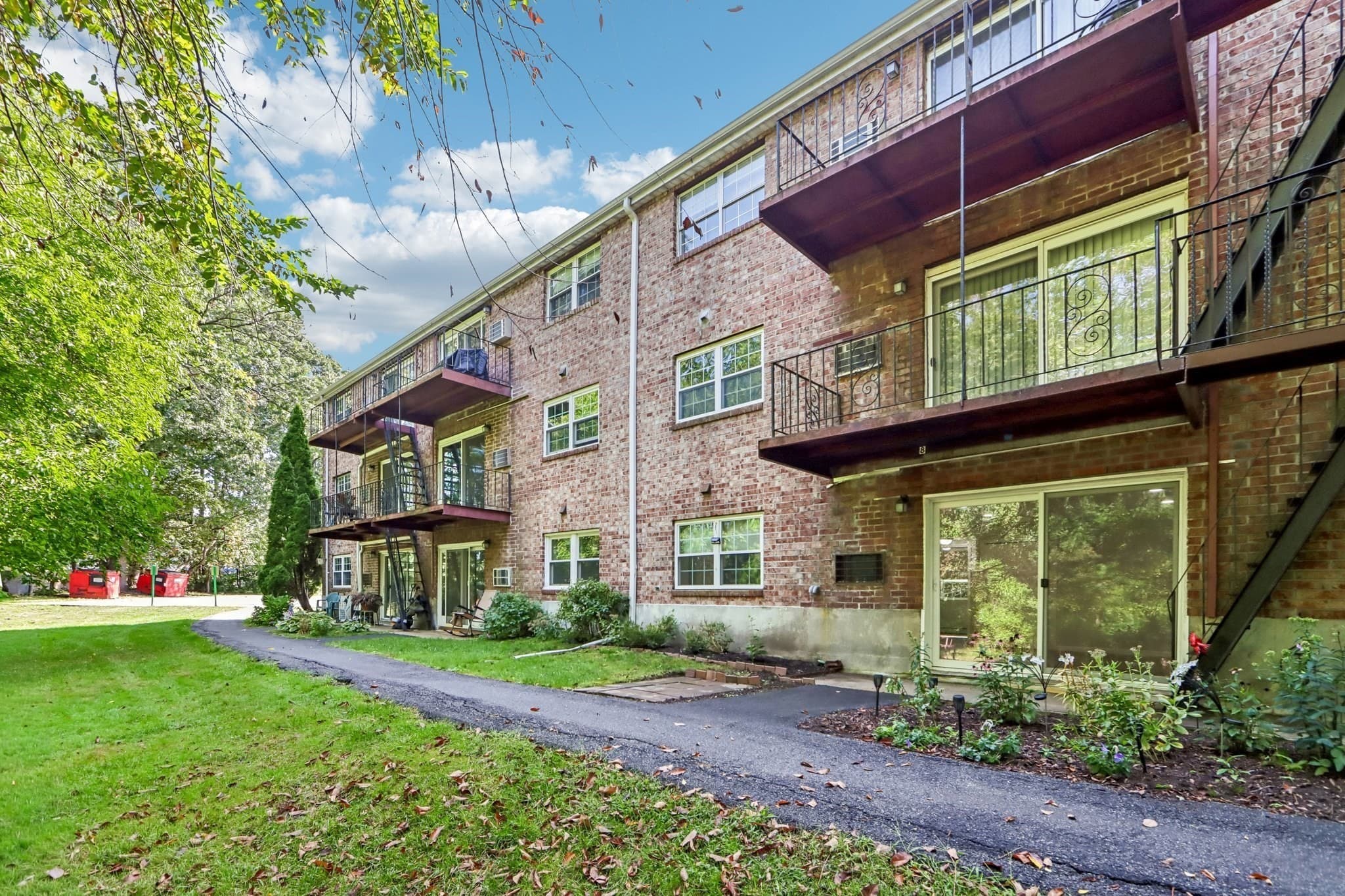 Condominium at 58 Edgelawn Ave # 8, North Andover MA 01845, North Andover, photo 15 of 20