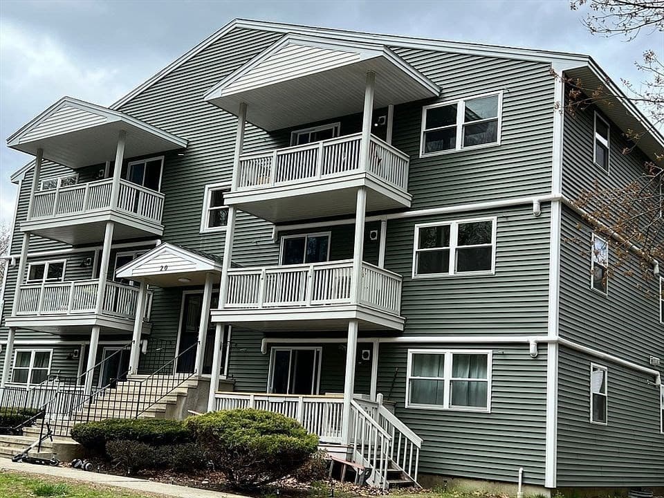 20 Abbey Rd # 306, Leominster MA 01453