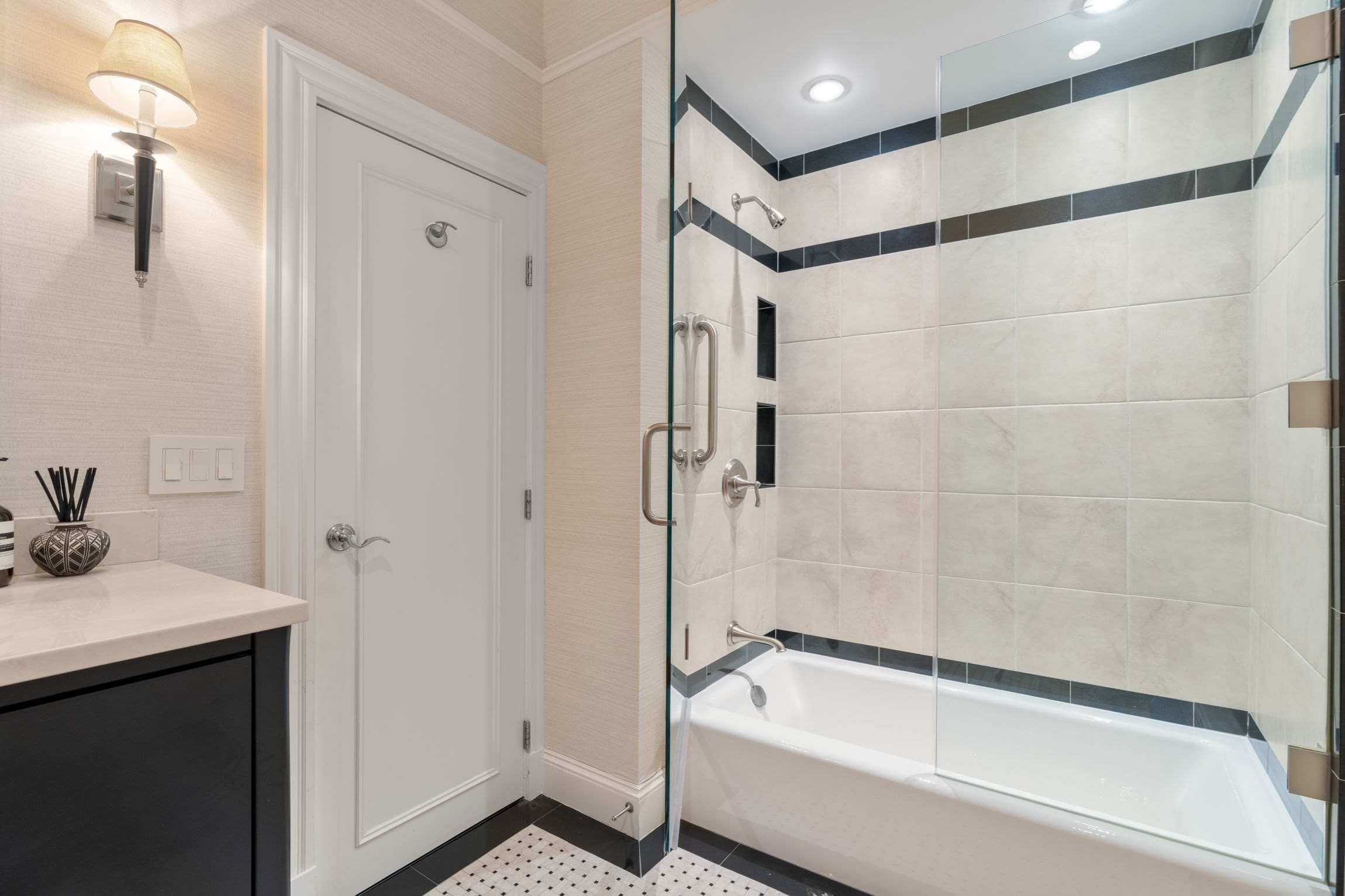 Condominium at 242 Beacon St # 5, Boston MA 02116, Boston, photo 18 of 24