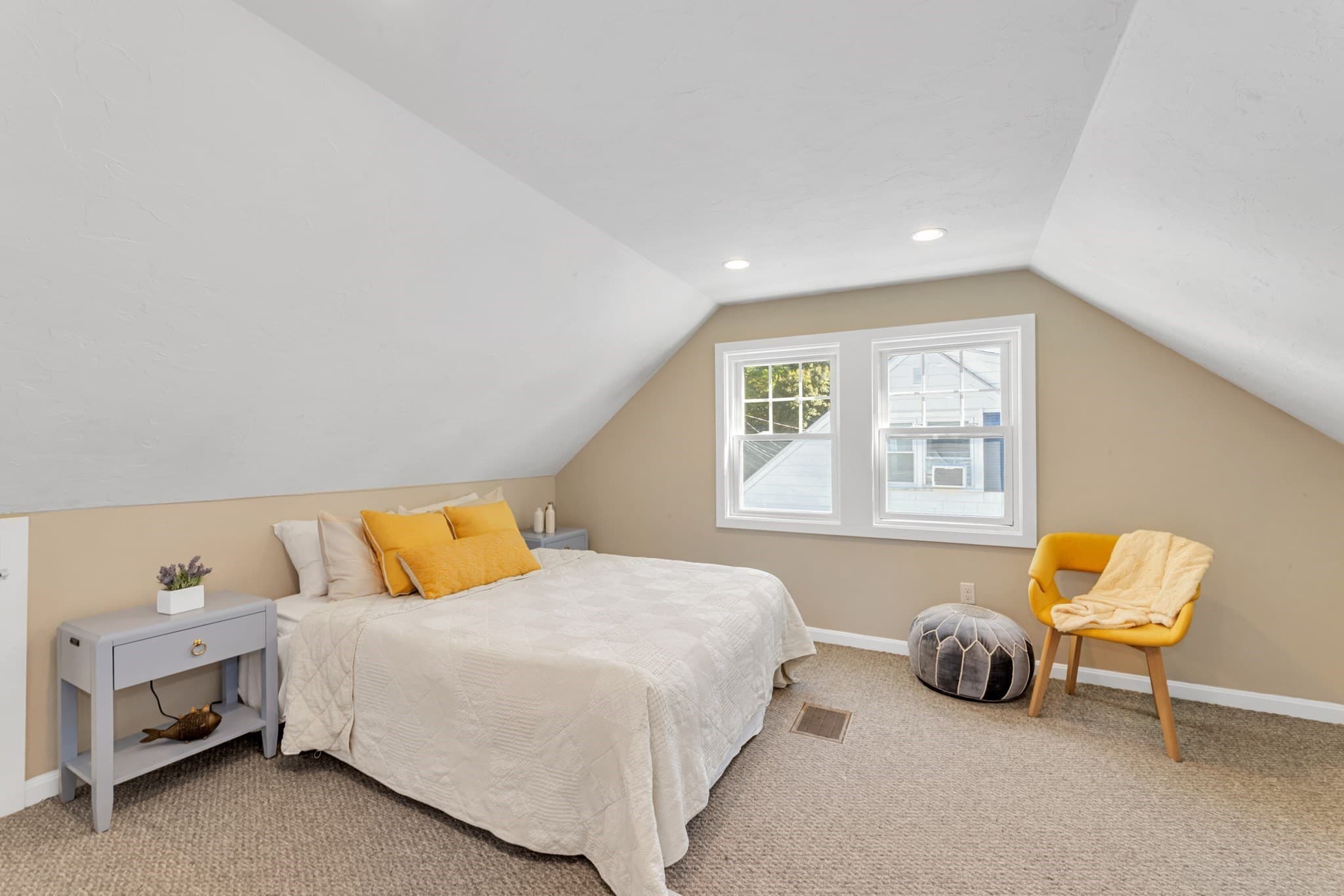 Condominium at 85 Potomac # 1, Boston MA 02132, Boston, photo 17 of 28