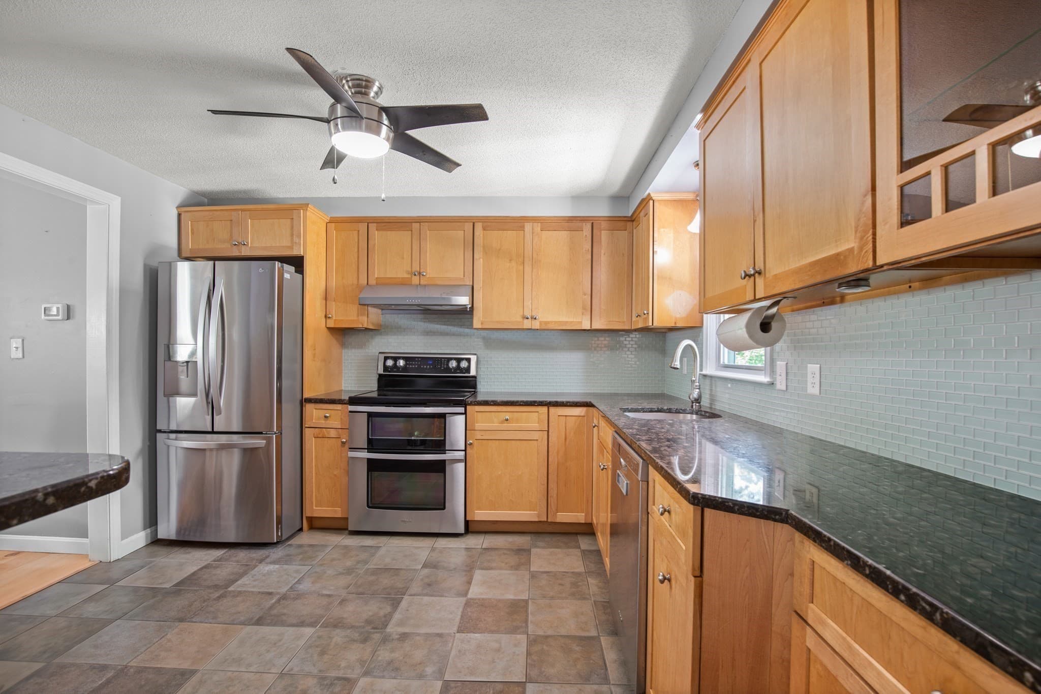 Single Family Residence at 12 Pryer Drive, Bourne MA 02559, Bourne, photo 4 of 38