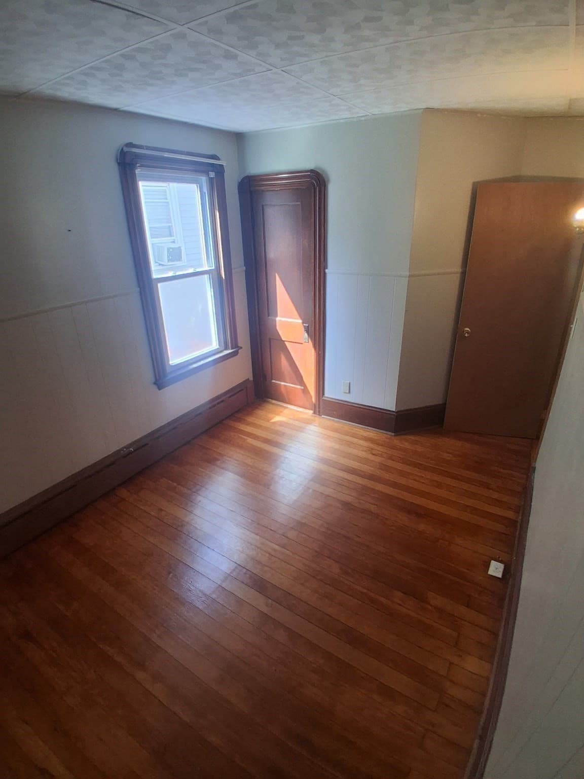 Multi Family at 122 Princeton St, New Bedford MA 02745, New Bedford, photo 17 of 26