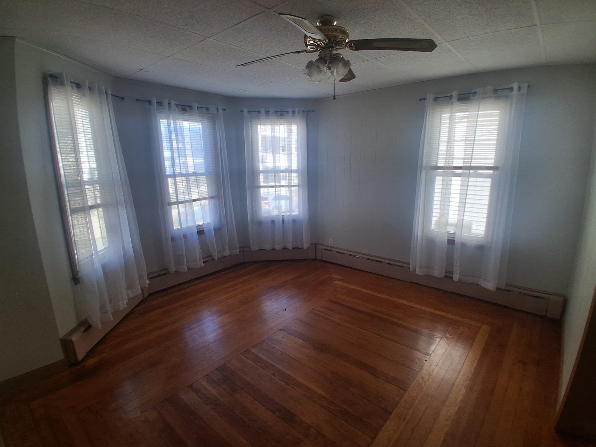 Multi Family at 122 Princeton St, New Bedford MA 02745, New Bedford, photo 10 of 26