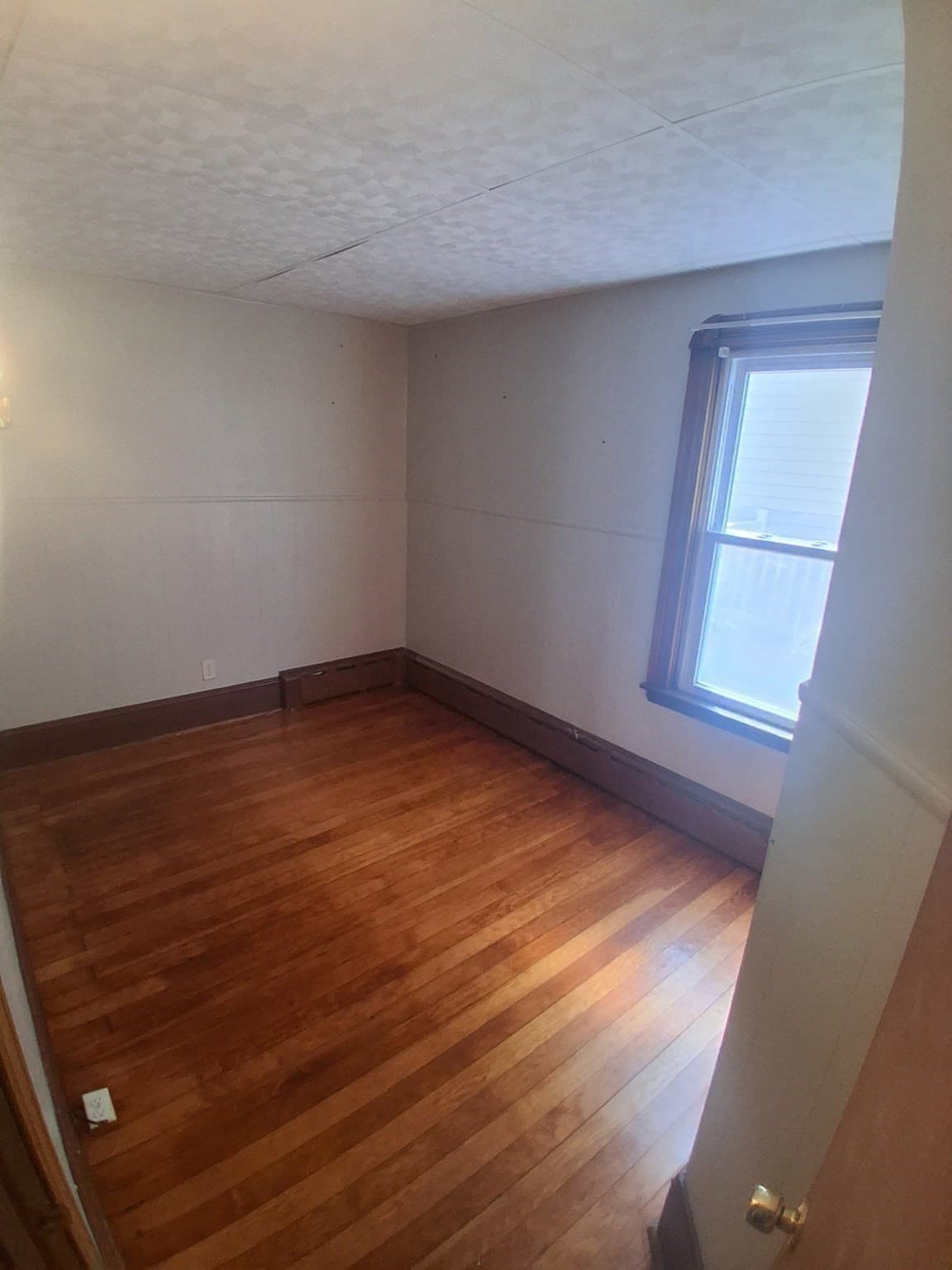 Multi Family at 122 Princeton St, New Bedford MA 02745, New Bedford, photo 18 of 26