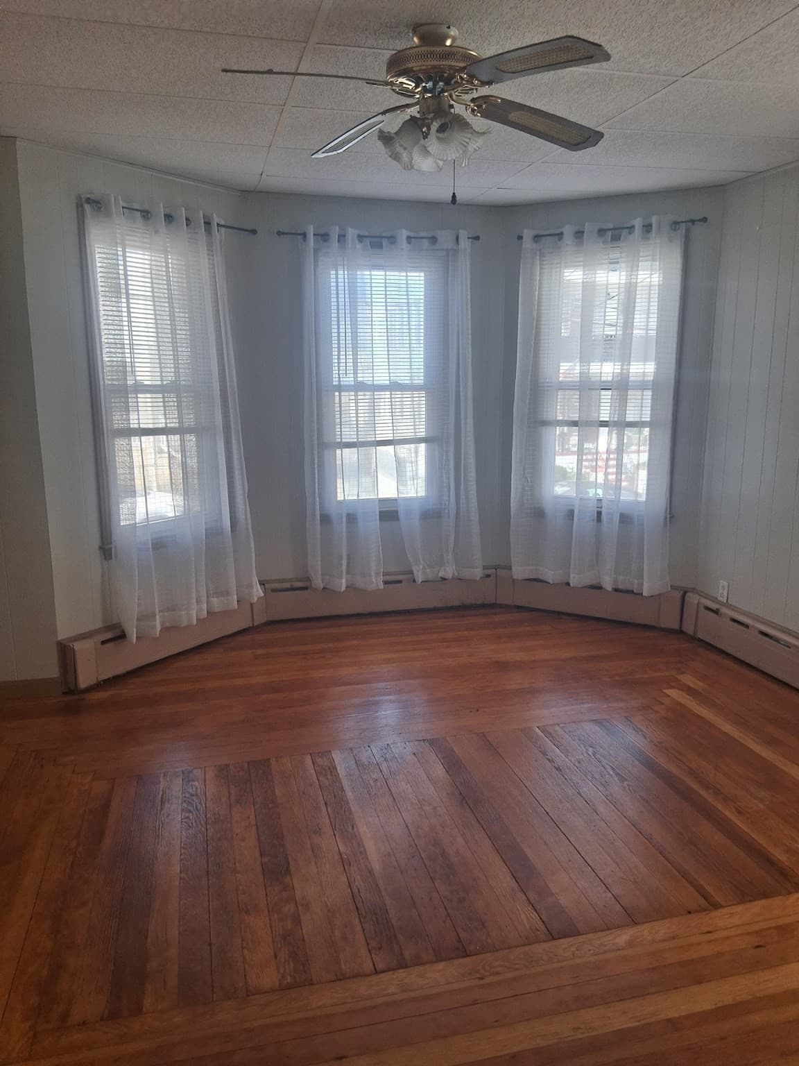 Multi Family at 122 Princeton St, New Bedford MA 02745, New Bedford, photo 11 of 26