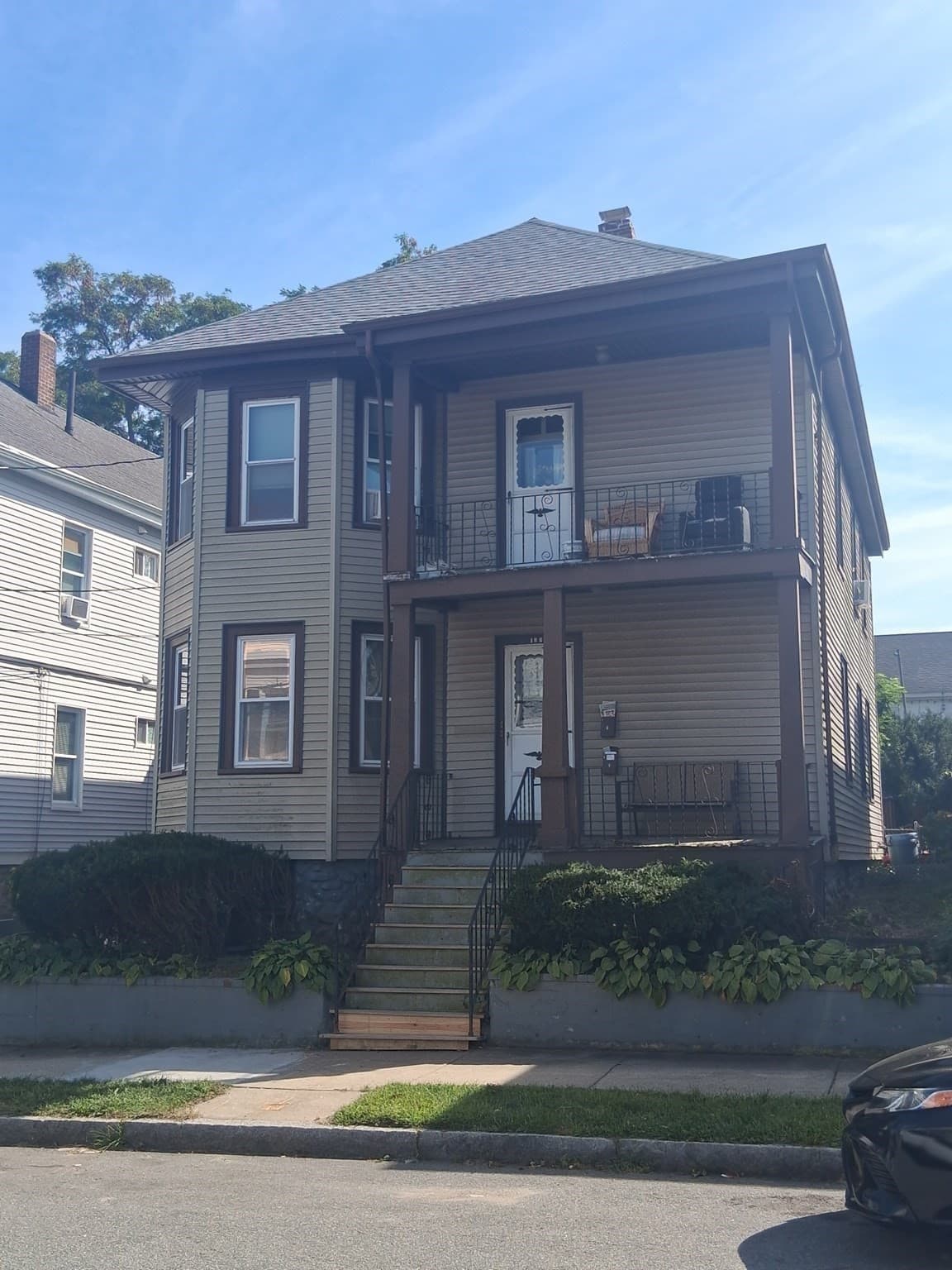 Multi Family at 122 Princeton St, New Bedford MA 02745, New Bedford, photo 4 of 26