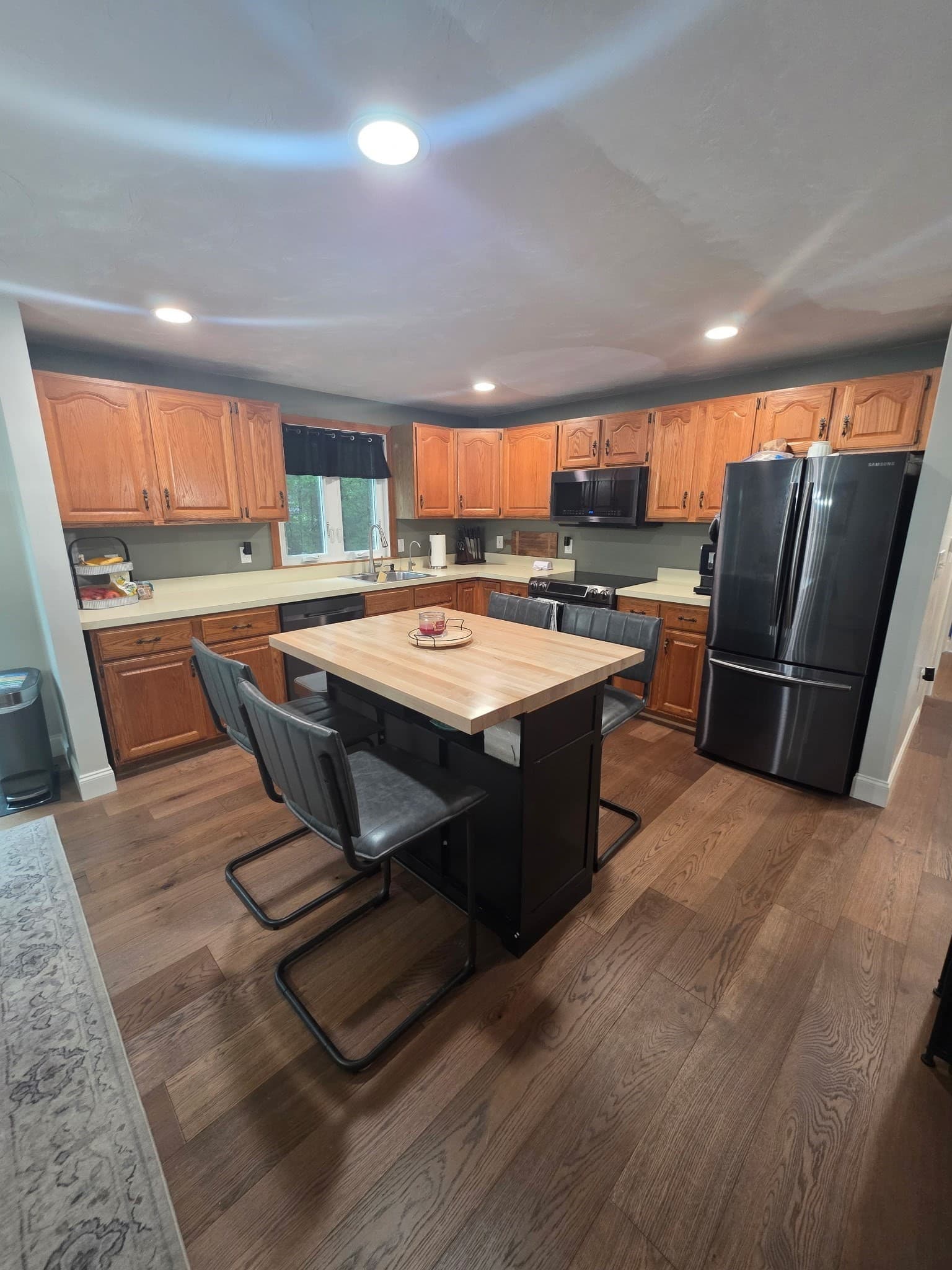 Single Family Residence at 155 Hathaway St, Wareham MA 02571, Wareham, photo 3 of 9