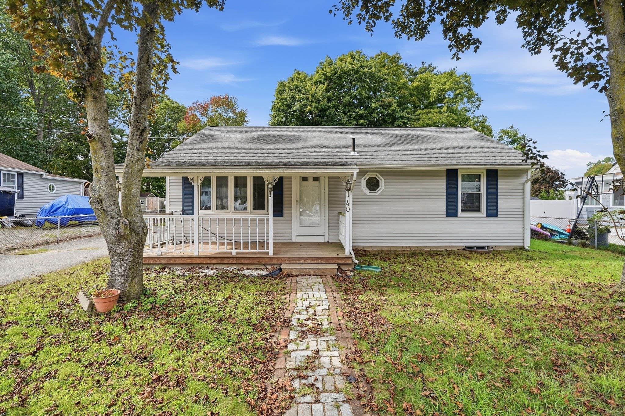 40 W Belmont St, Ludlow MA 01056