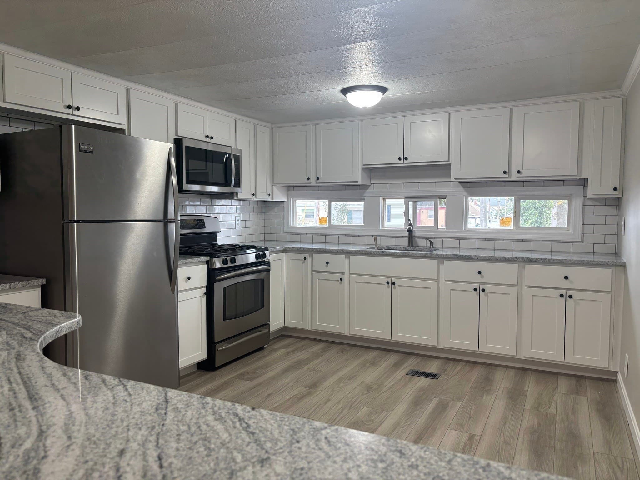 1346 Newport Ave # B17, Attleboro MA 02703