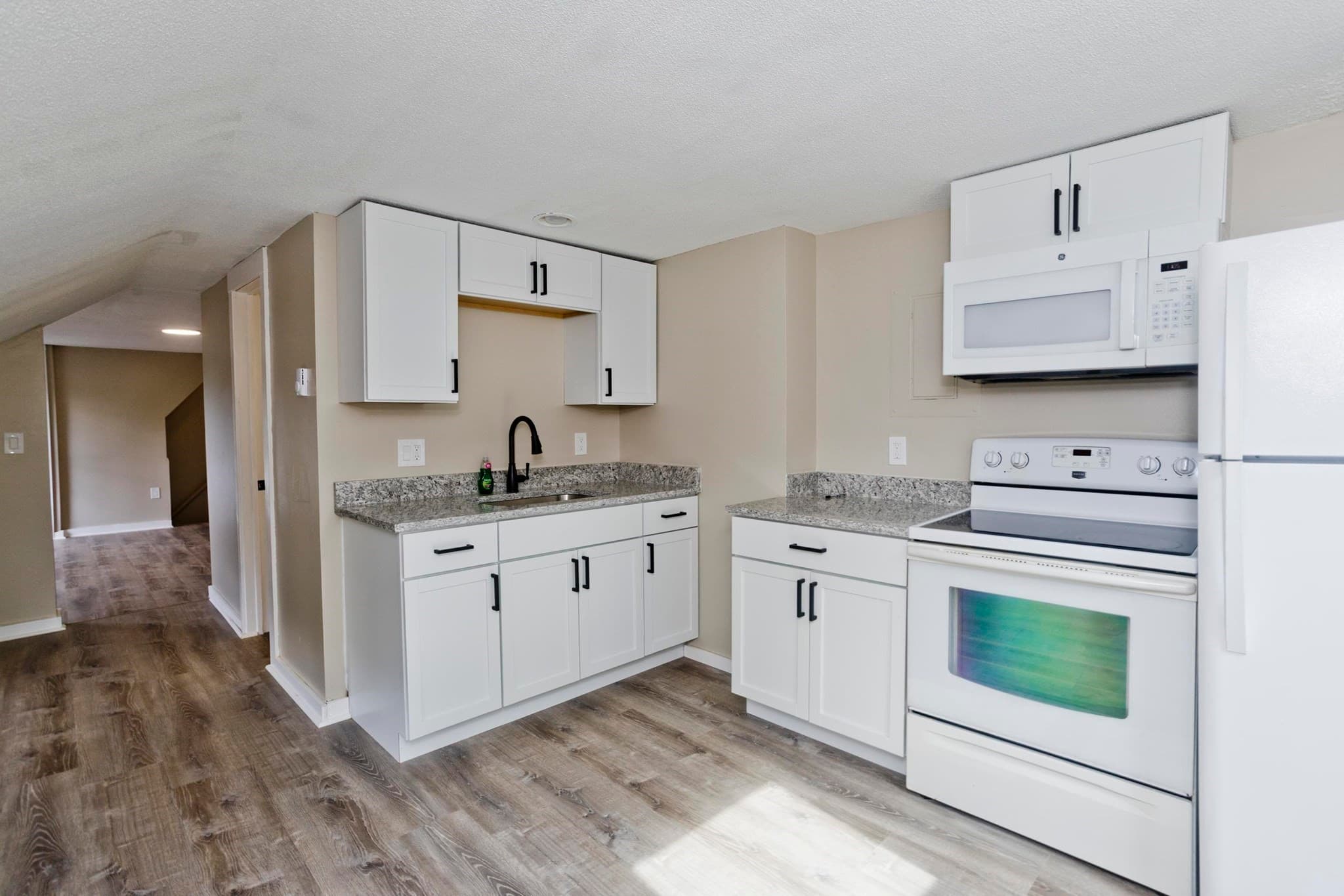 4 Family - 4 Units Up/Down at 1039-1041 Central St, Palmer MA 01069, Palmer, photo 5 of 42
