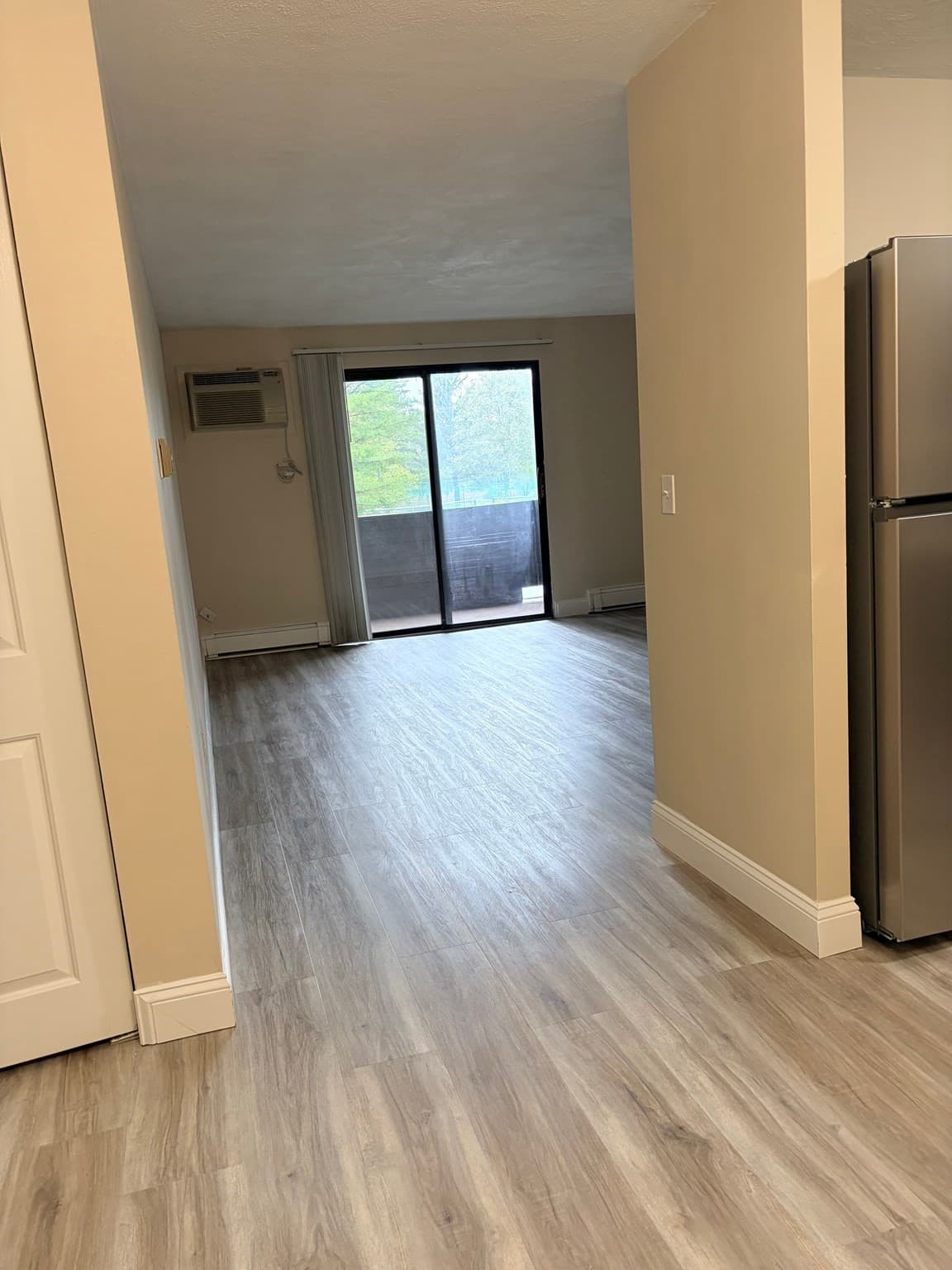 Condominium at 23 Davis # b12, Acton MA 01720, Acton, photo 3 of 10