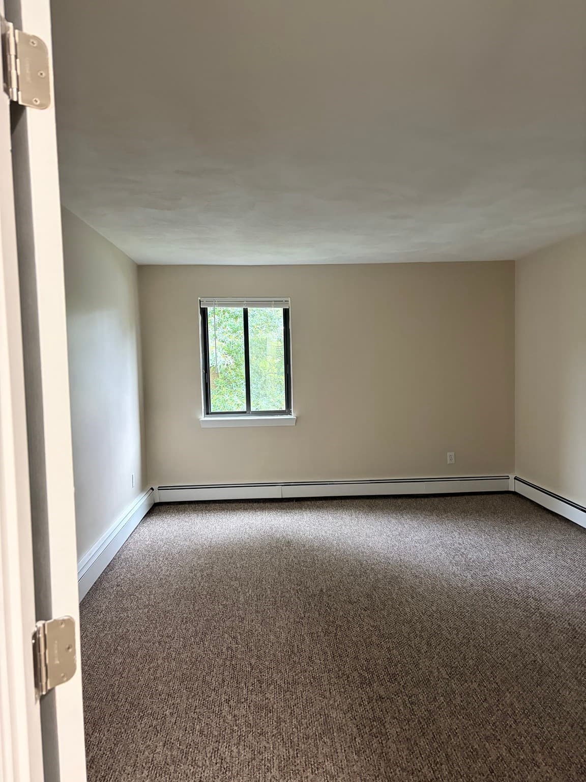 Condominium at 23 Davis # b12, Acton MA 01720, Acton, photo 4 of 10
