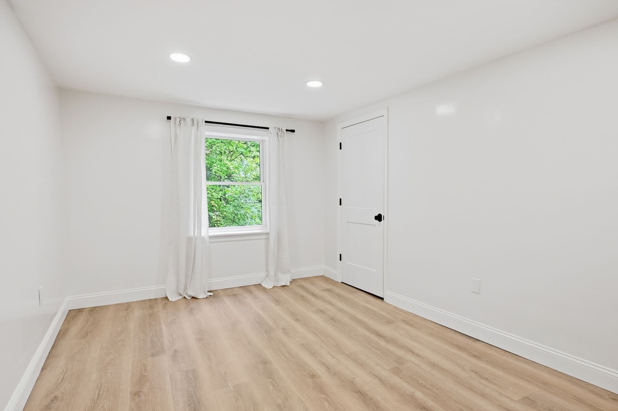 Single Family Residence at 258 Pelham Hill Rd, Shutesbury MA 01072, Shutesbury, photo 12 of 33
