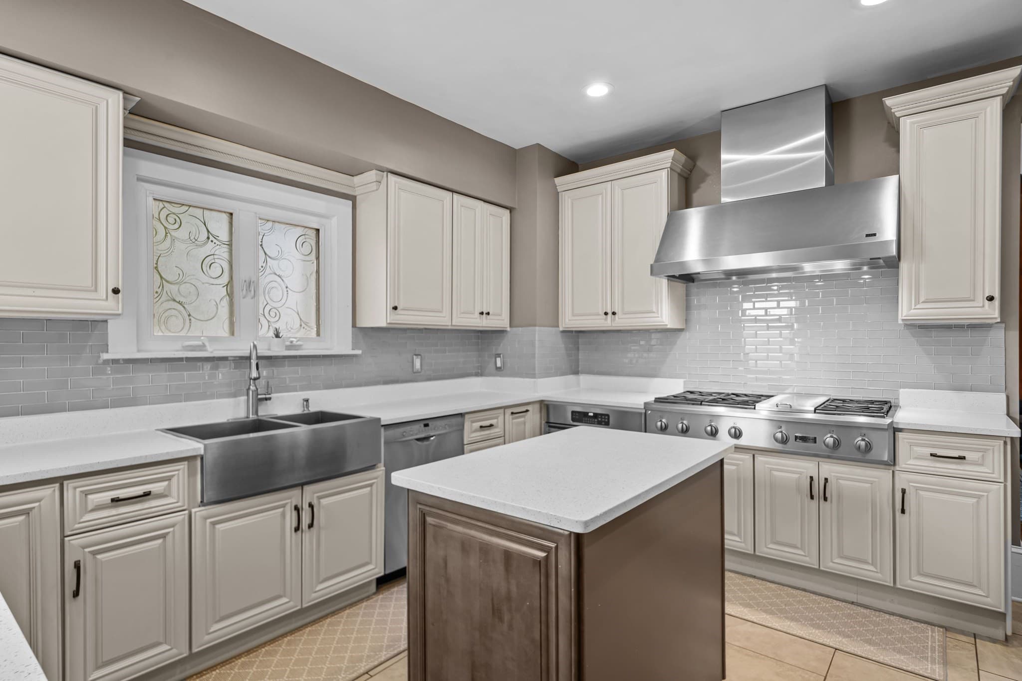 Single Family Residence at 12 Parker Street, New Bedford MA 02740, New Bedford, photo 13 of 34