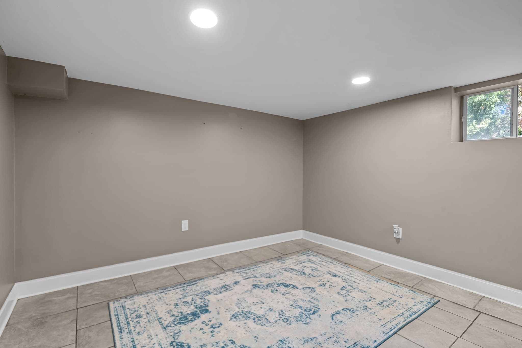 Single Family Residence at 12 Parker Street, New Bedford MA 02740, New Bedford, photo 25 of 34