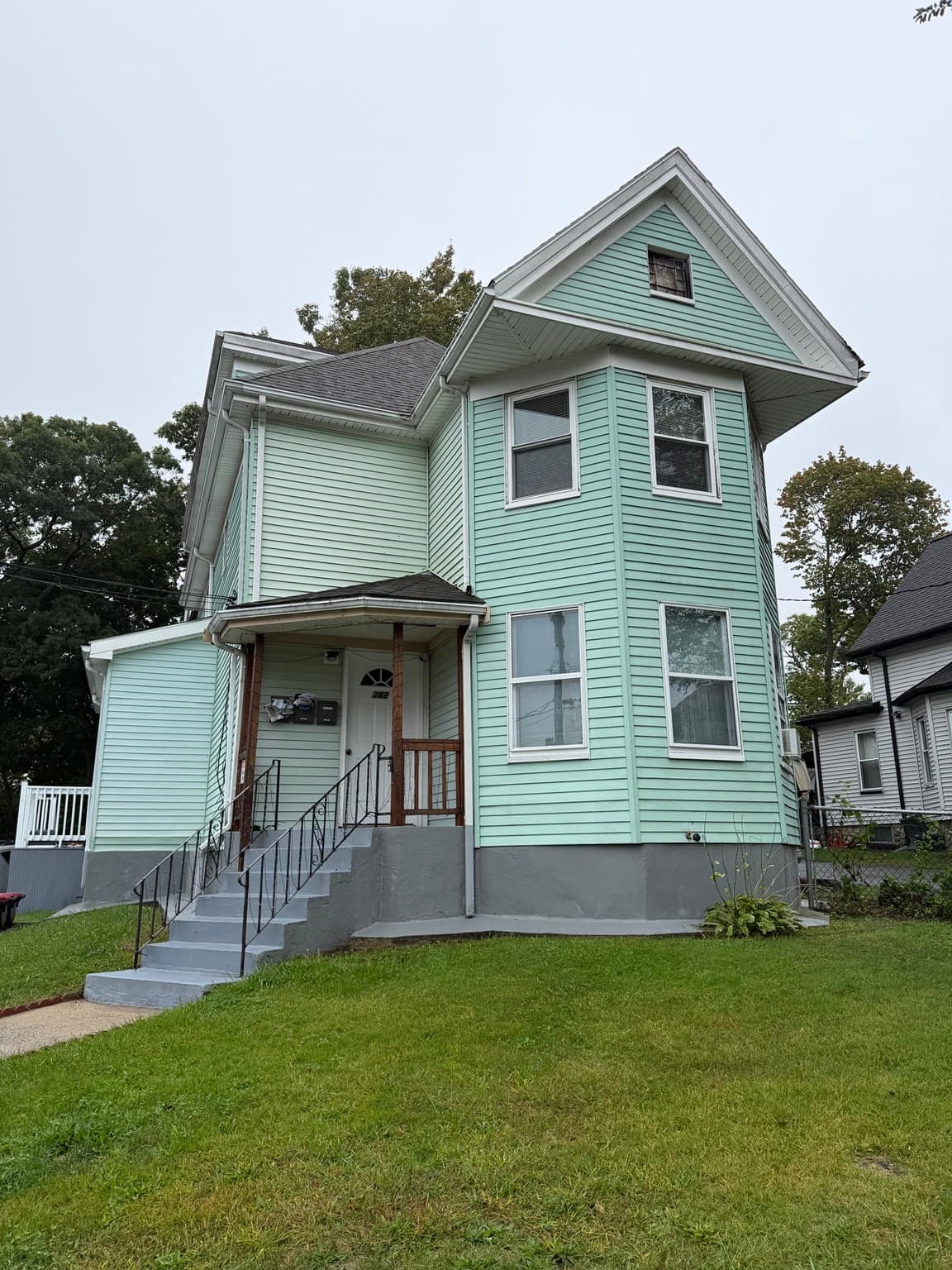 382 Green St Ext, Brockton MA 02301