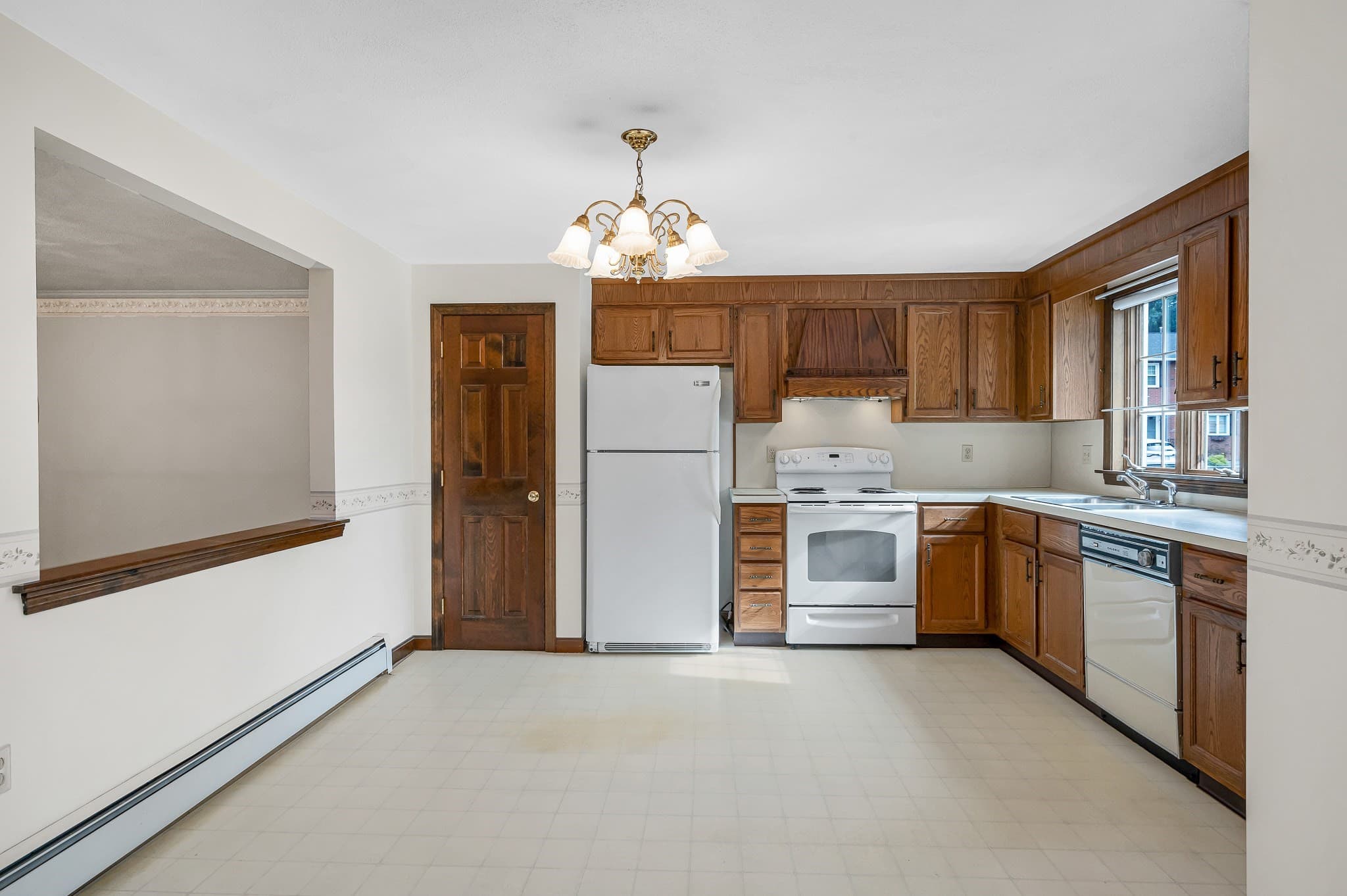 Condominium at 25 Oak St # D, Methuen MA 01844, Methuen, photo 2 of 36