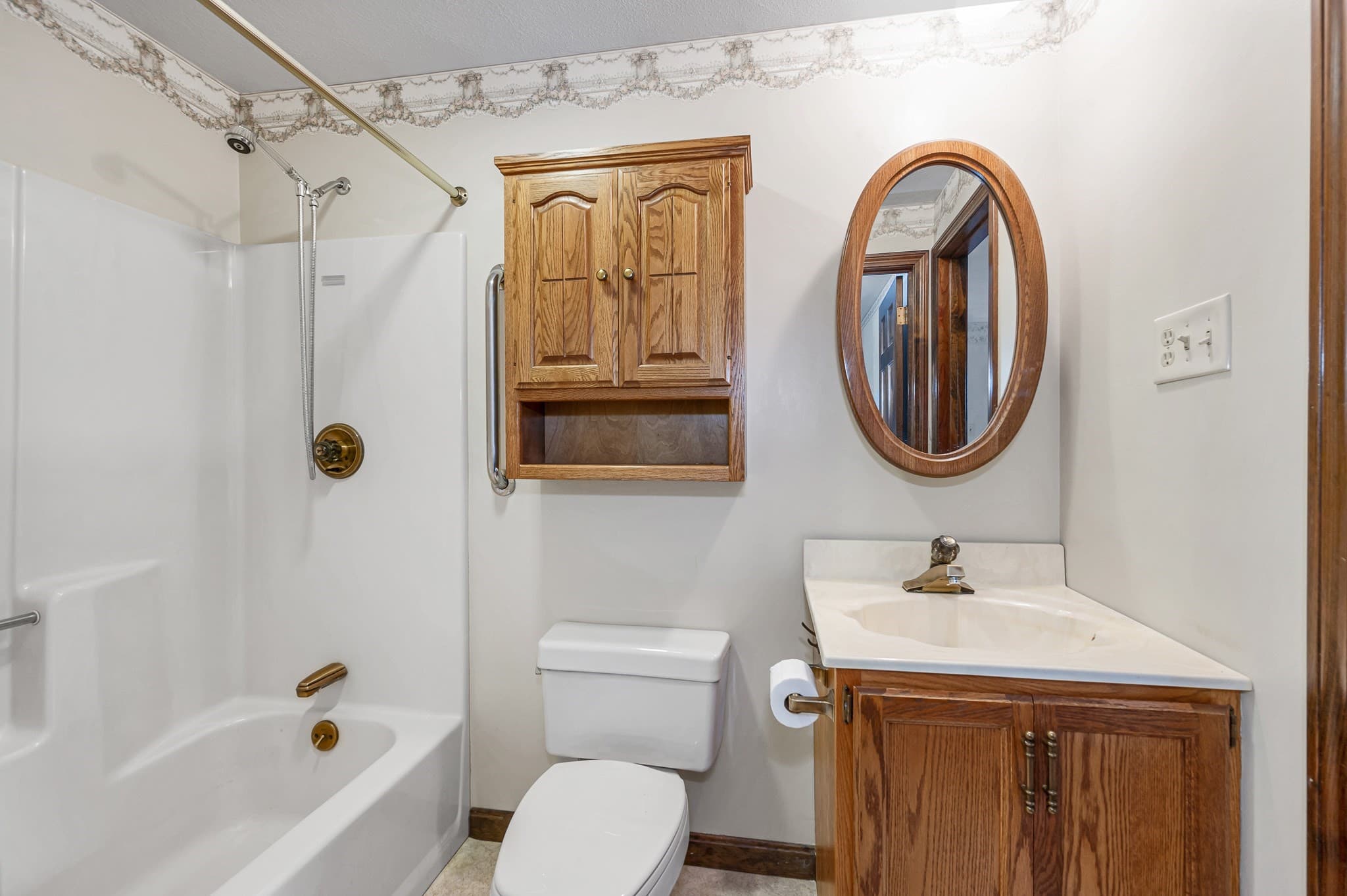 Condominium at 25 Oak St # D, Methuen MA 01844, Methuen, photo 17 of 36
