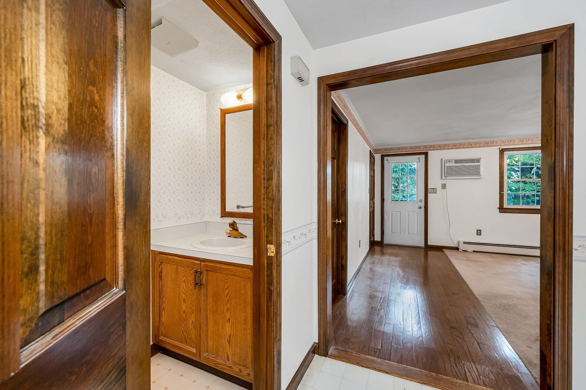 Condominium at 25 Oak St # D, Methuen MA 01844, Methuen, photo 5 of 36