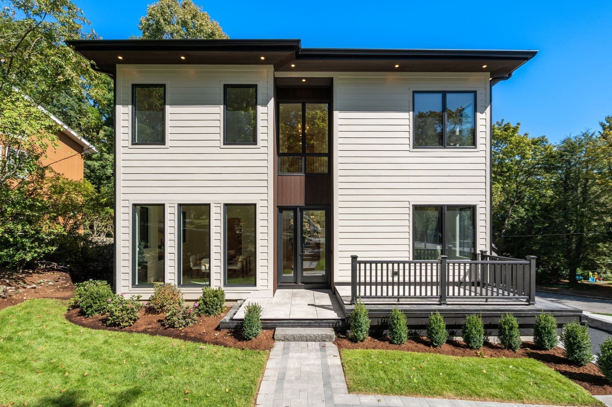 Single Family Residence at 30 Dorr Rd, Newton MA 02458, Newton, photo 2 of 37