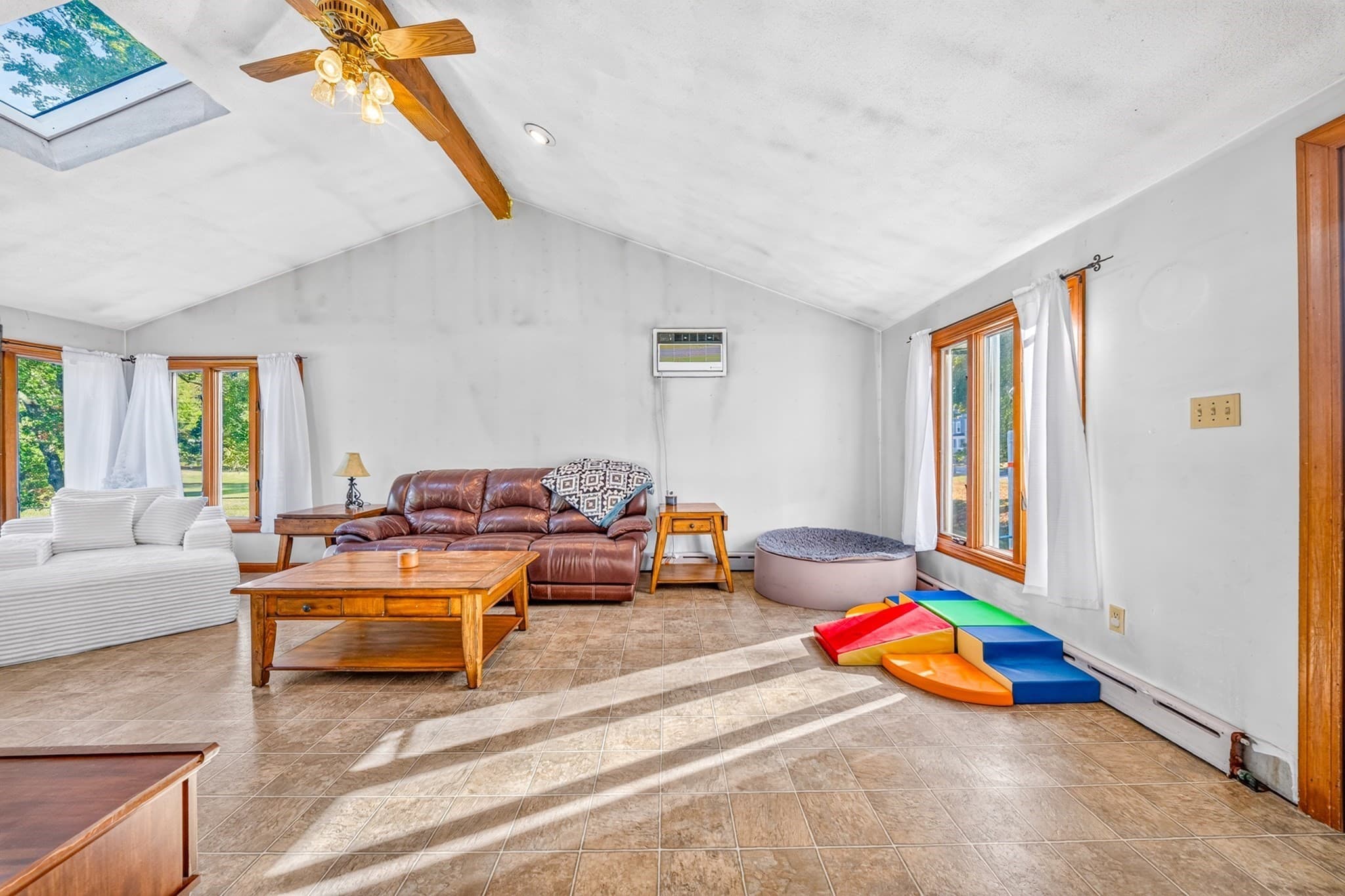 Single Family Residence at 121 High Street, Billerica MA 01862, Billerica, photo 7 of 26
