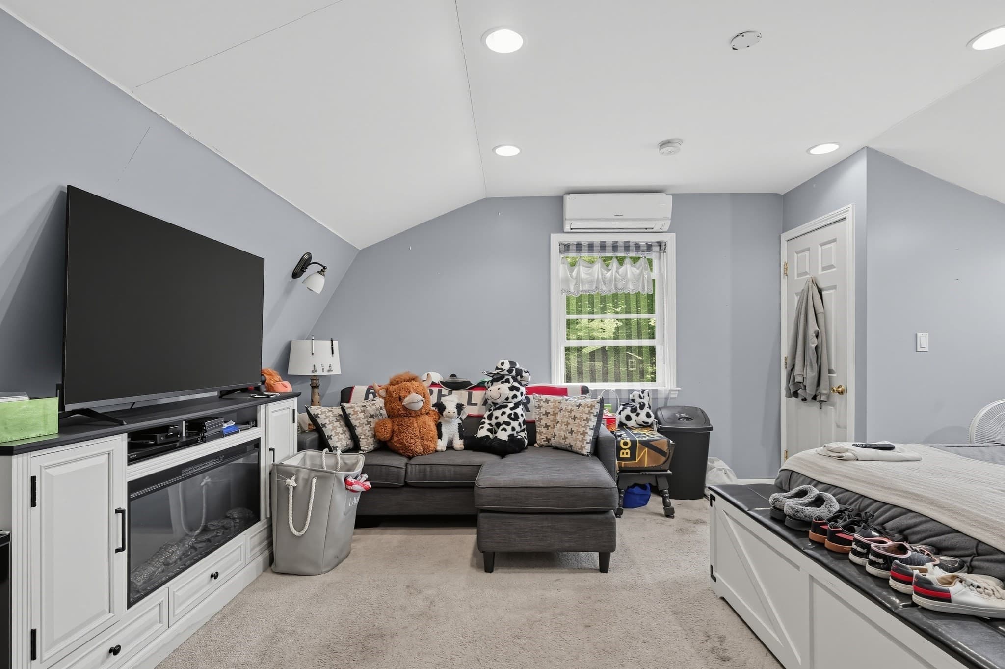 Single Family Residence at 47 Fremont St, Taunton MA 02780, Taunton, photo 16 of 28