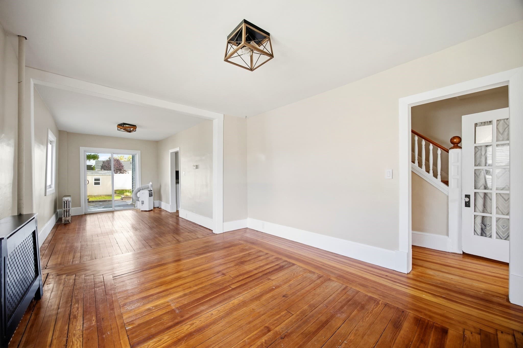 Single Family Residence at 96 Catherine St, Chicopee MA 01013, Chicopee, photo 13 of 33