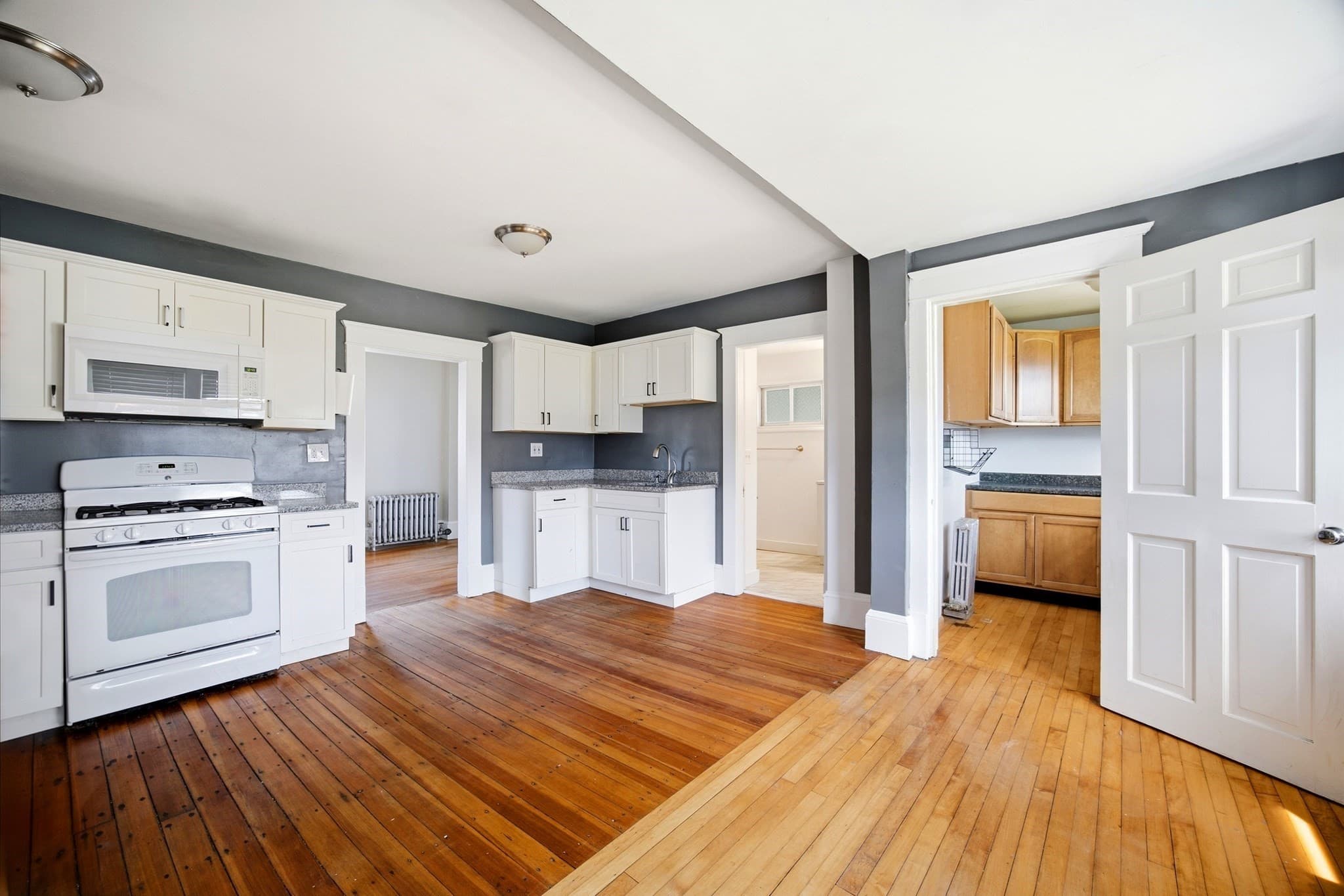 Single Family Residence at 96 Catherine St, Chicopee MA 01013, Chicopee, photo 3 of 33