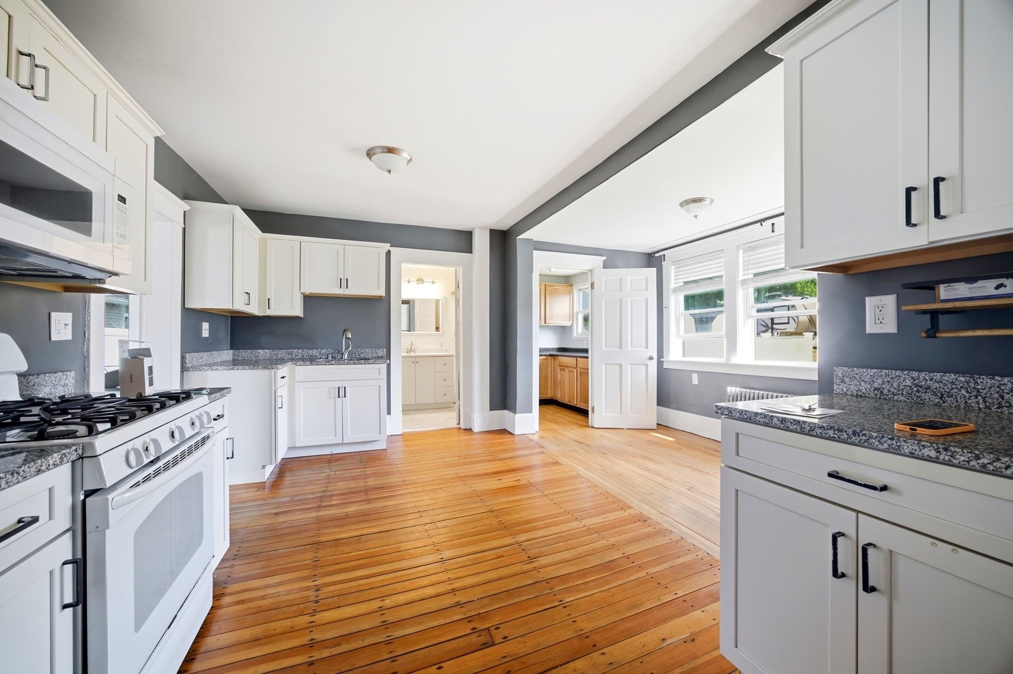 Single Family Residence at 96 Catherine St, Chicopee MA 01013, Chicopee, photo 5 of 33