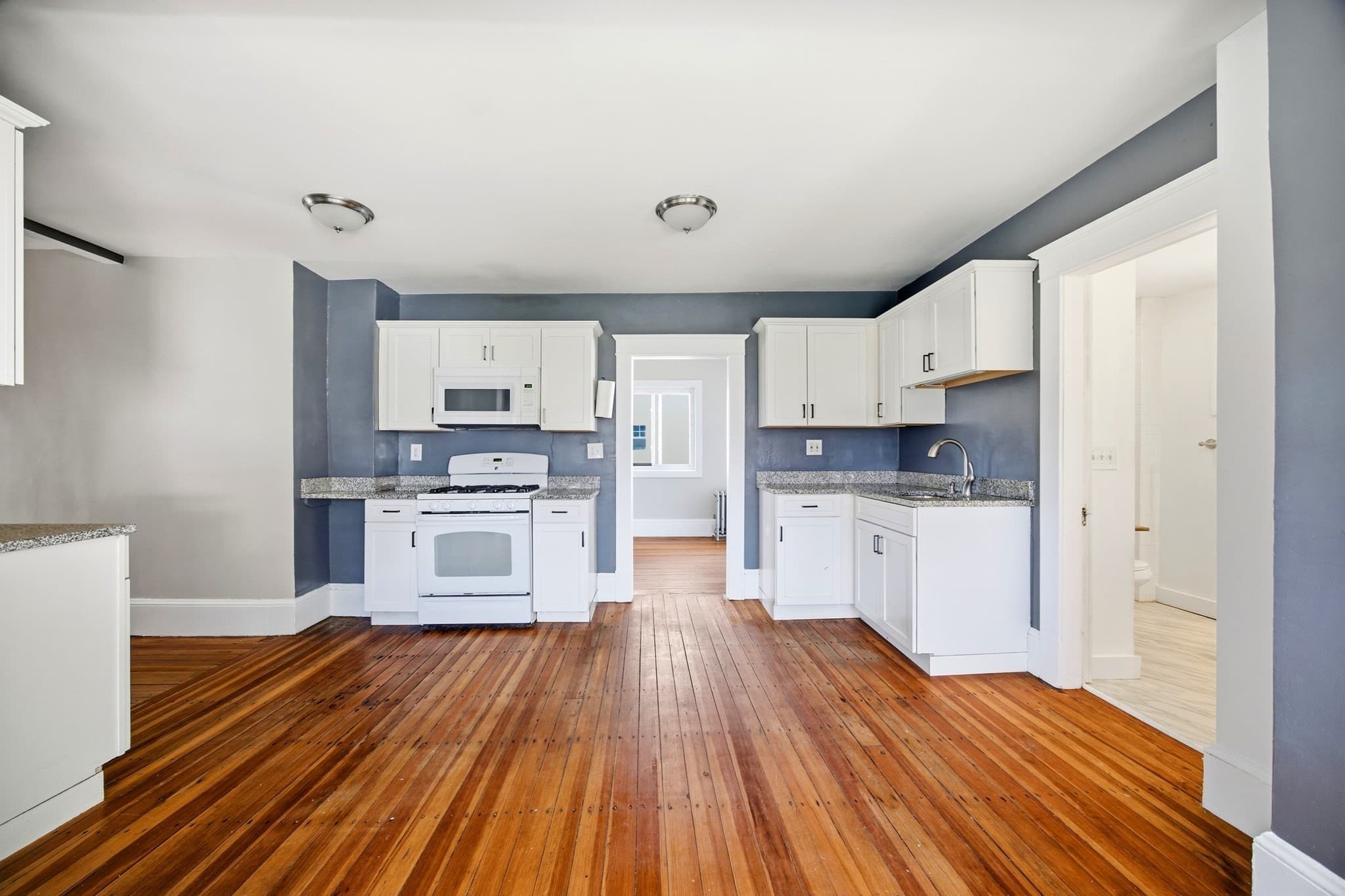 Single Family Residence at 96 Catherine St, Chicopee MA 01013, Chicopee, photo 4 of 33
