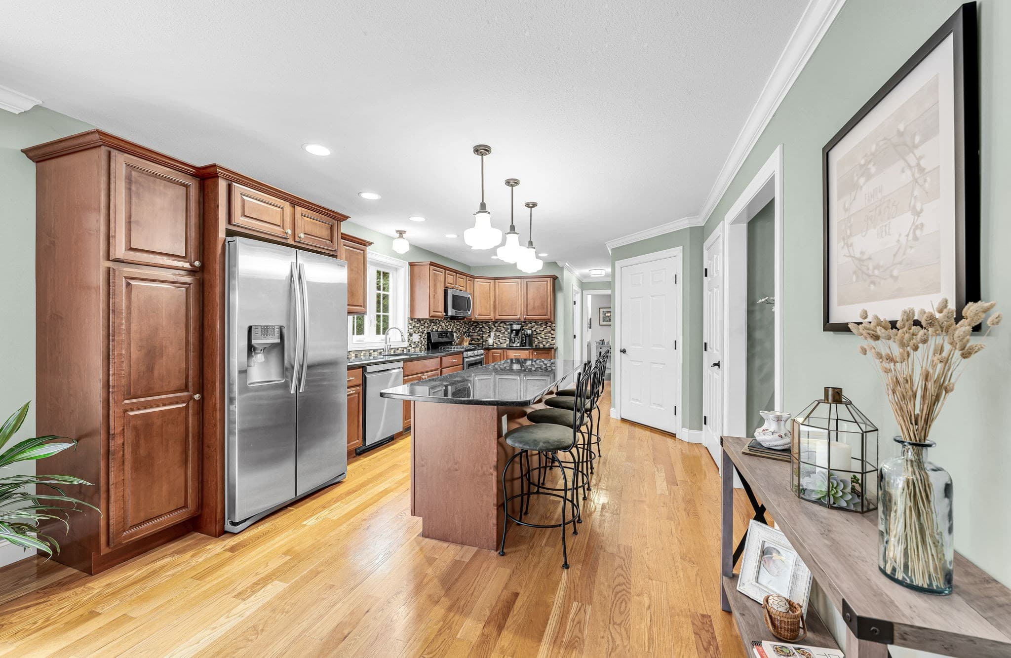 Single Family Residence at 437 Porter Rd, East Longmeadow MA 01028, East Longmeadow, photo 11 of 40