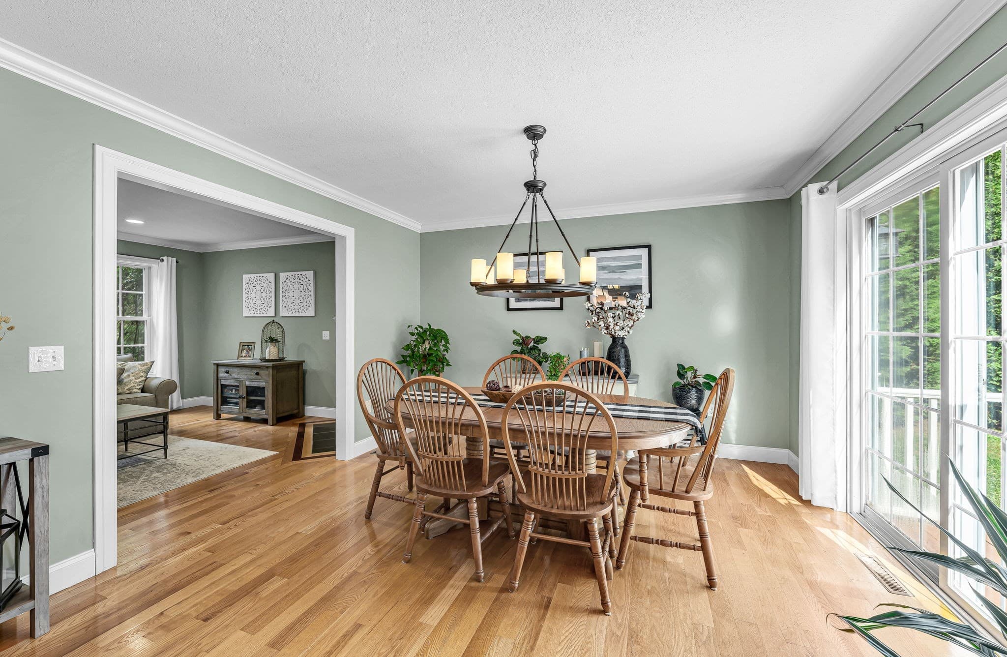 Single Family Residence at 437 Porter Rd, East Longmeadow MA 01028, East Longmeadow, photo 8 of 40