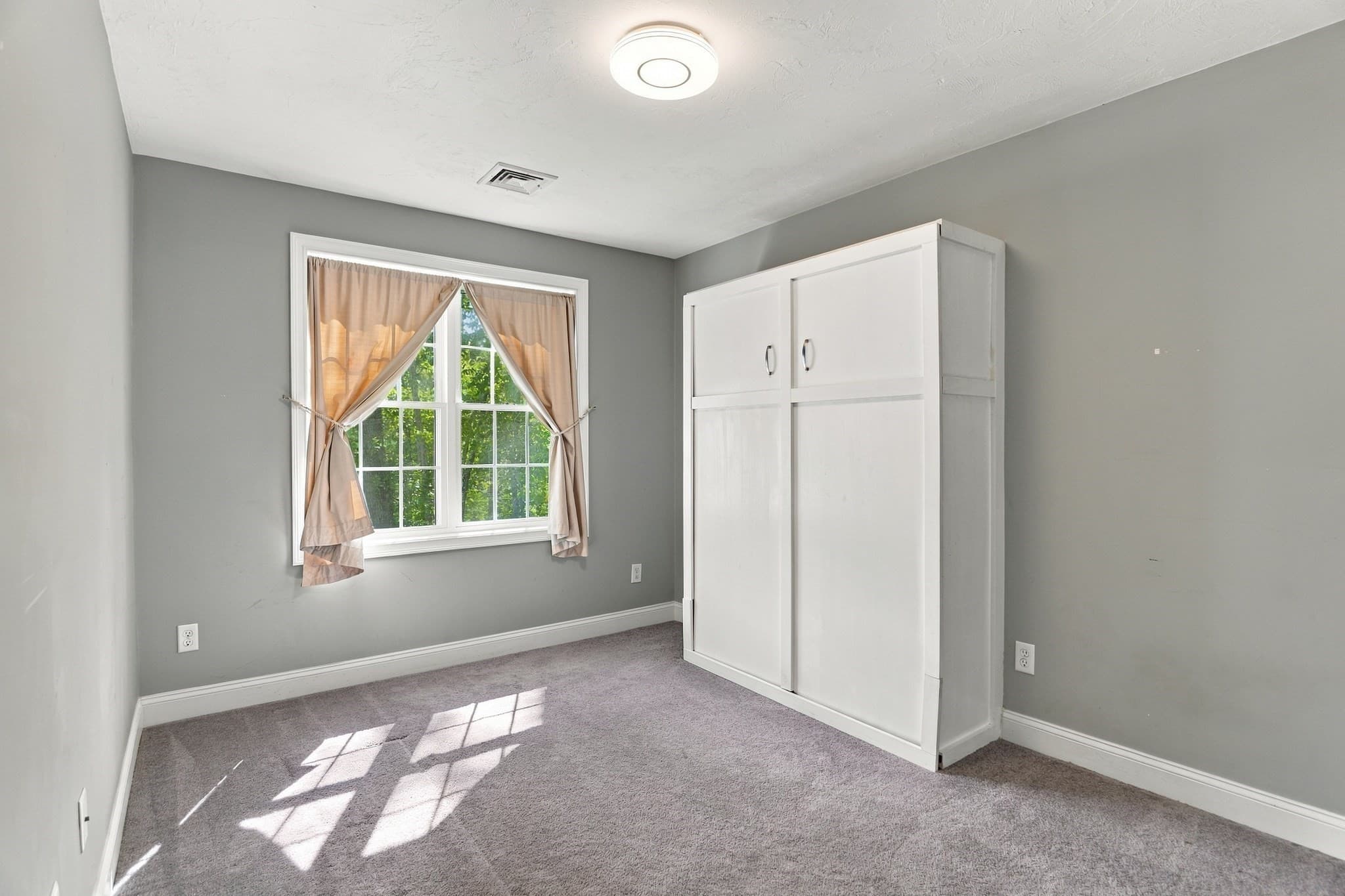 Condominium at 401 West St # C, East Bridgewater MA 02333, East Bridgewater, photo 16 of 32
