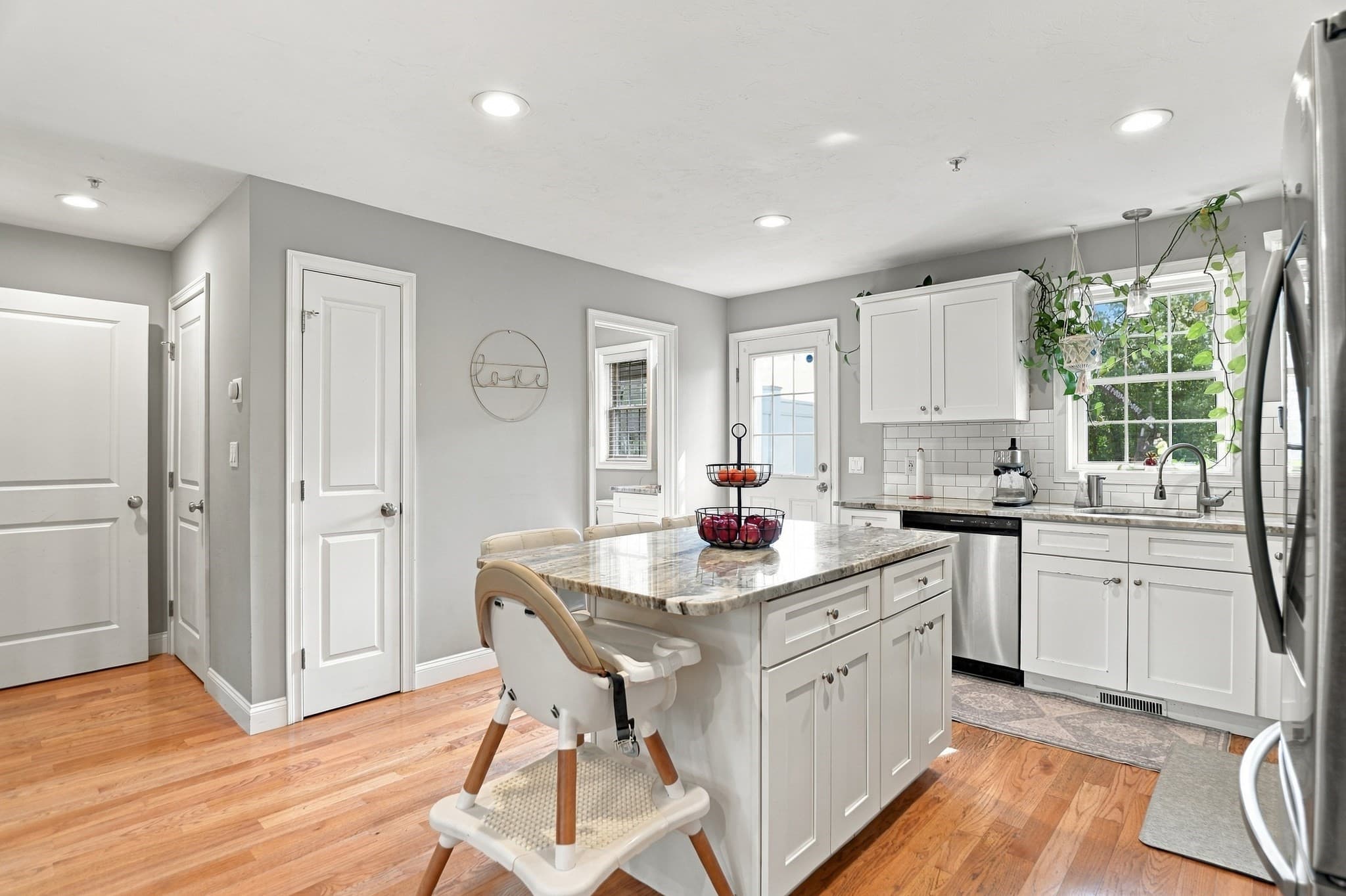 Condominium at 401 West St # C, East Bridgewater MA 02333, East Bridgewater, photo 11 of 32