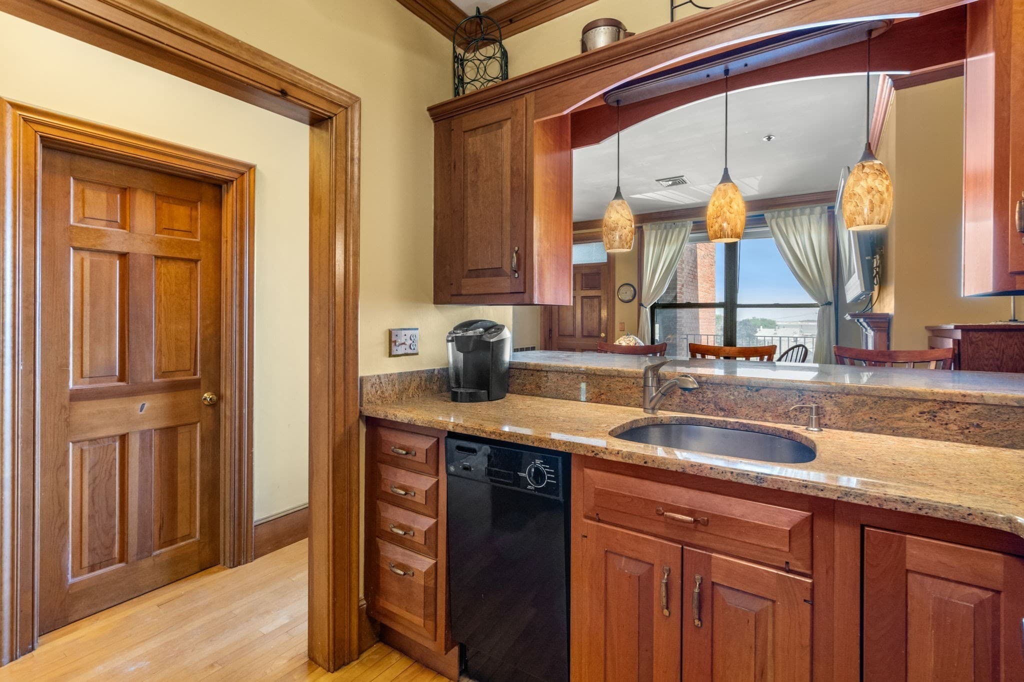 Condominium at 95 Court # 19, Plymouth MA 02360, Plymouth, photo 10 of 21
